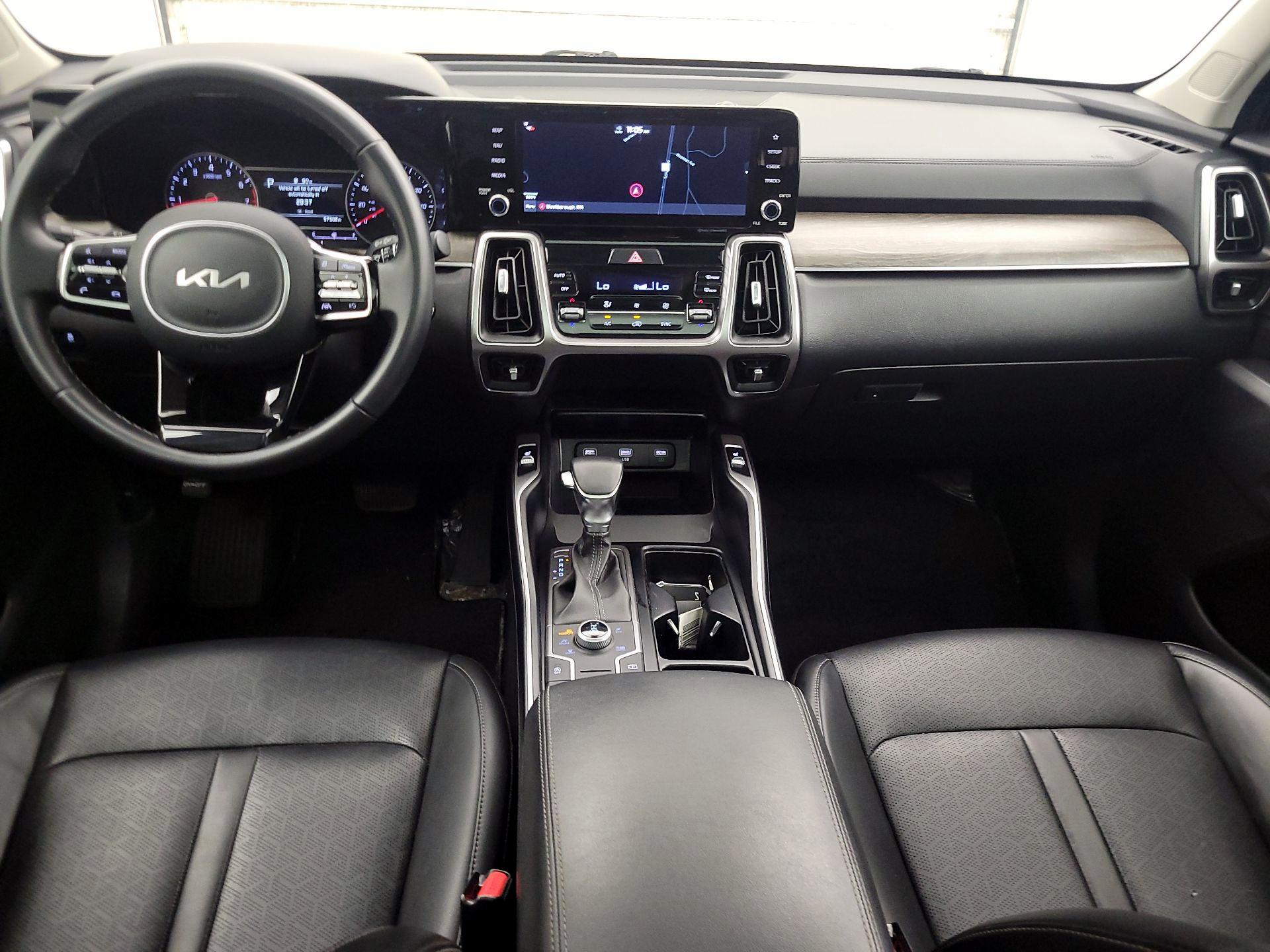 Thumbnail: 2022 Kia Sorento - 9