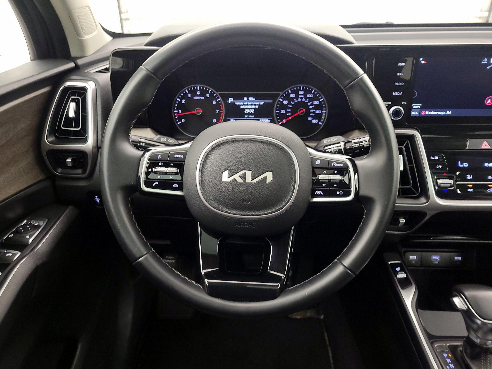 Thumbnail: 2022 Kia Sorento - 10
