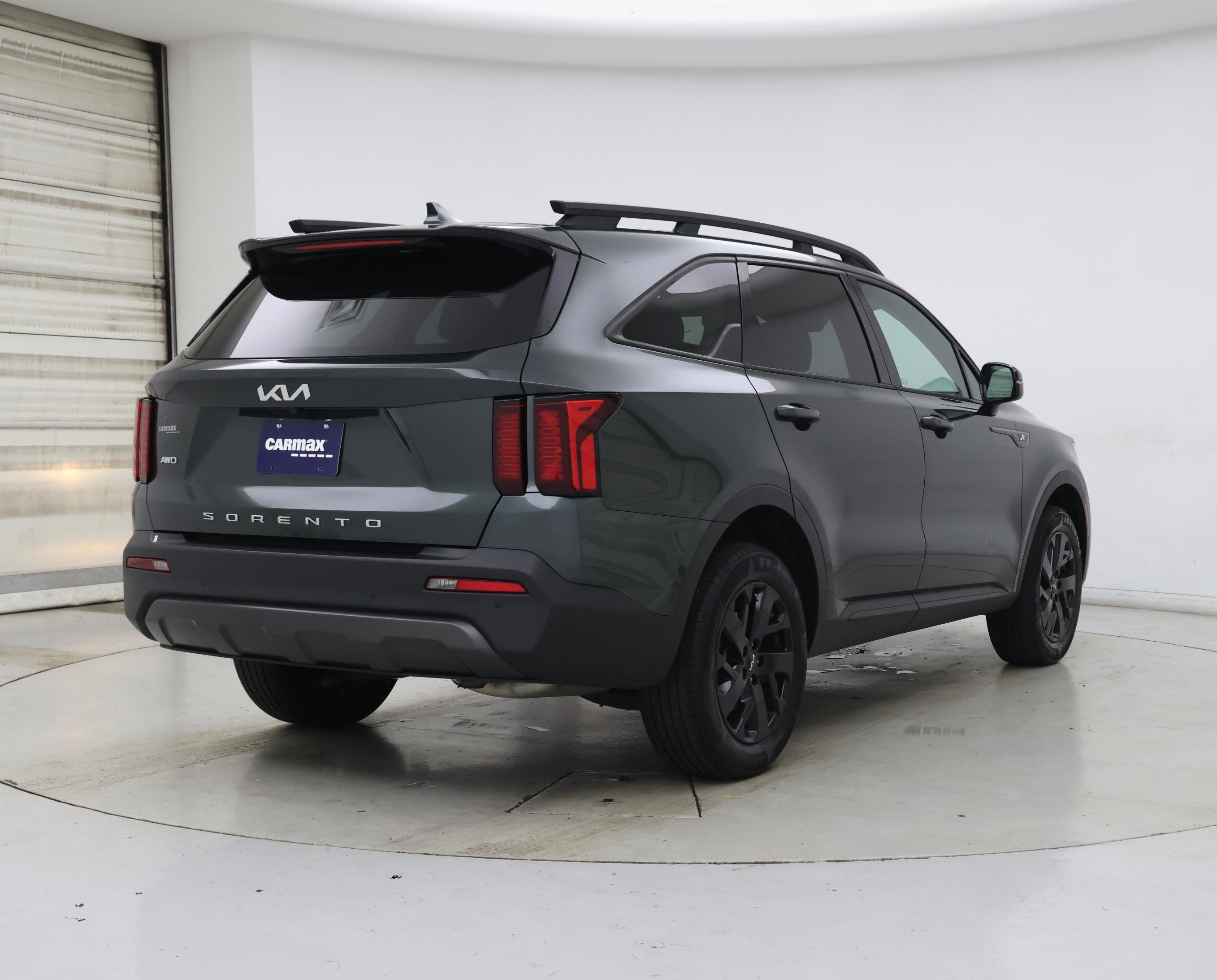 Thumbnail: 2022 Kia Sorento - 8