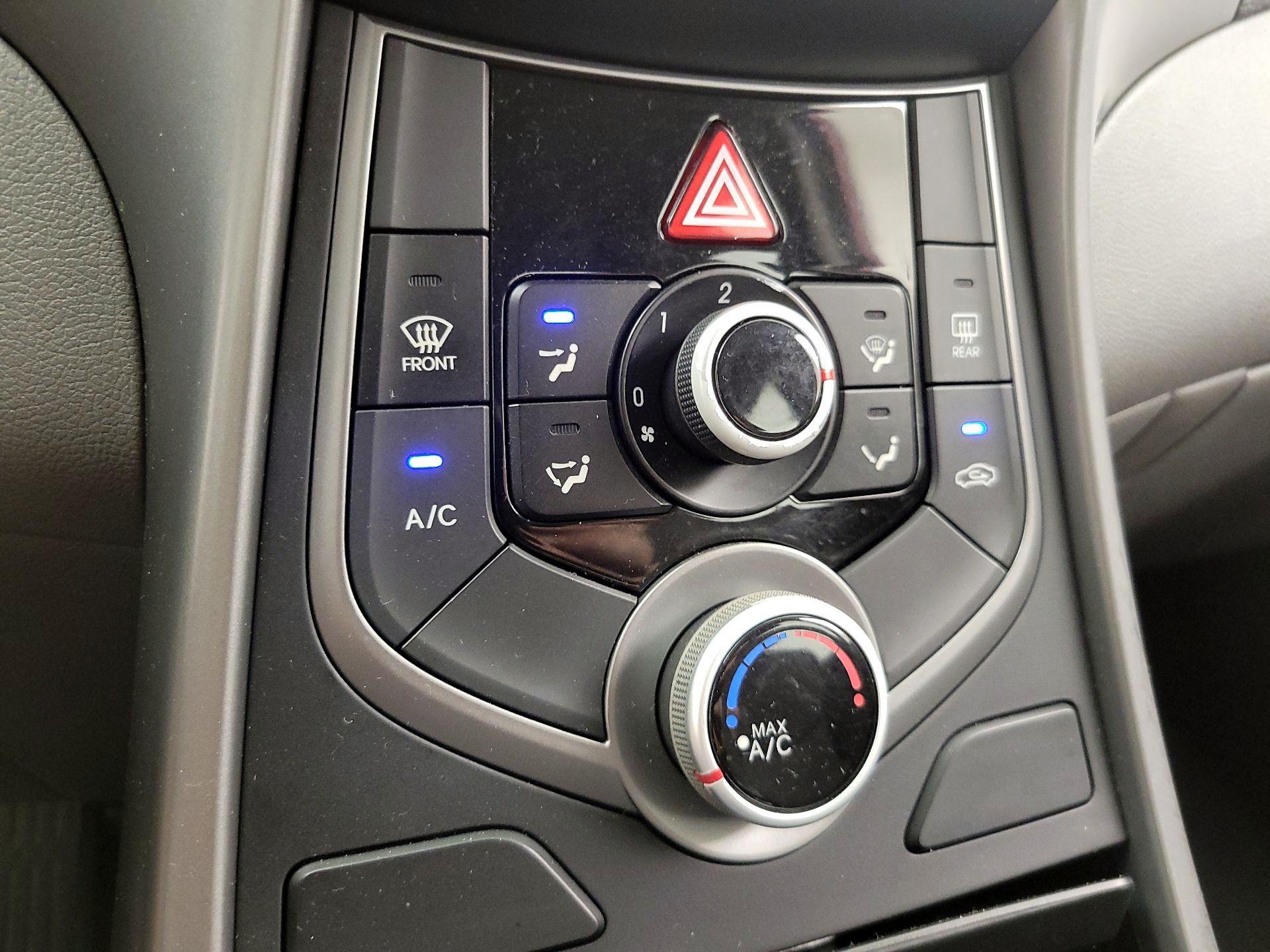 Thumbnail: 2016 Hyundai Elantra - 15