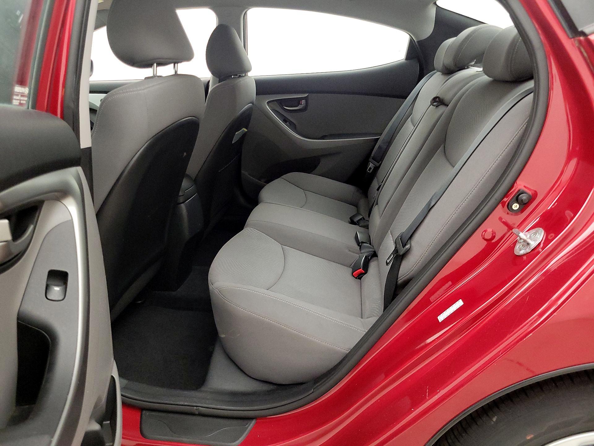 Thumbnail: 2016 Hyundai Elantra - 18