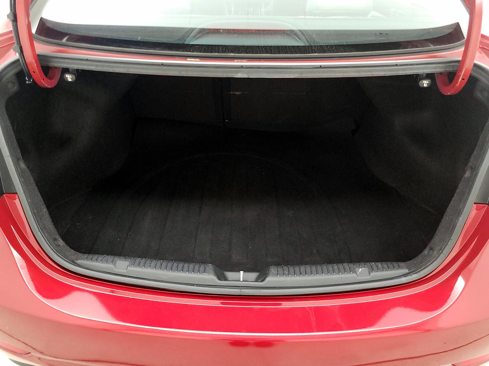 Thumbnail: 2016 Hyundai Elantra - 19
