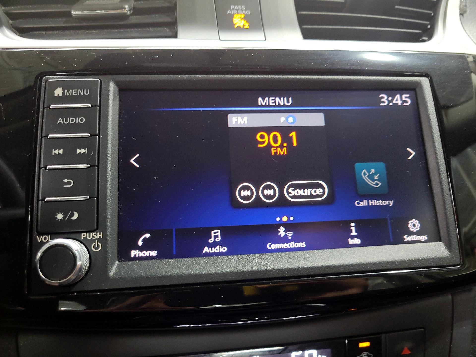 Thumbnail: 2019 Nissan Sentra - 15