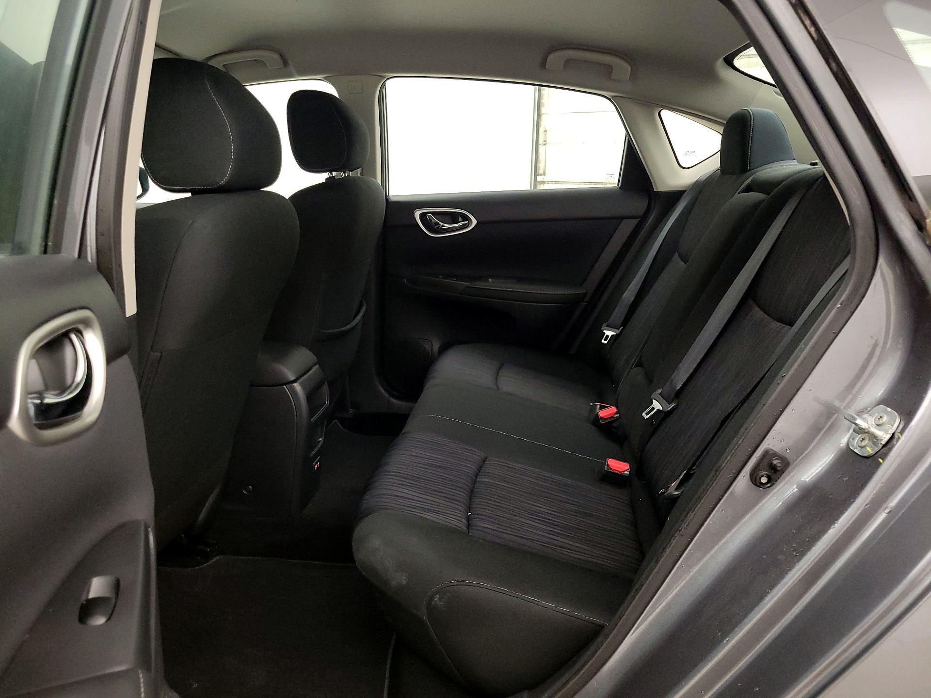 Thumbnail: 2019 Nissan Sentra - 19