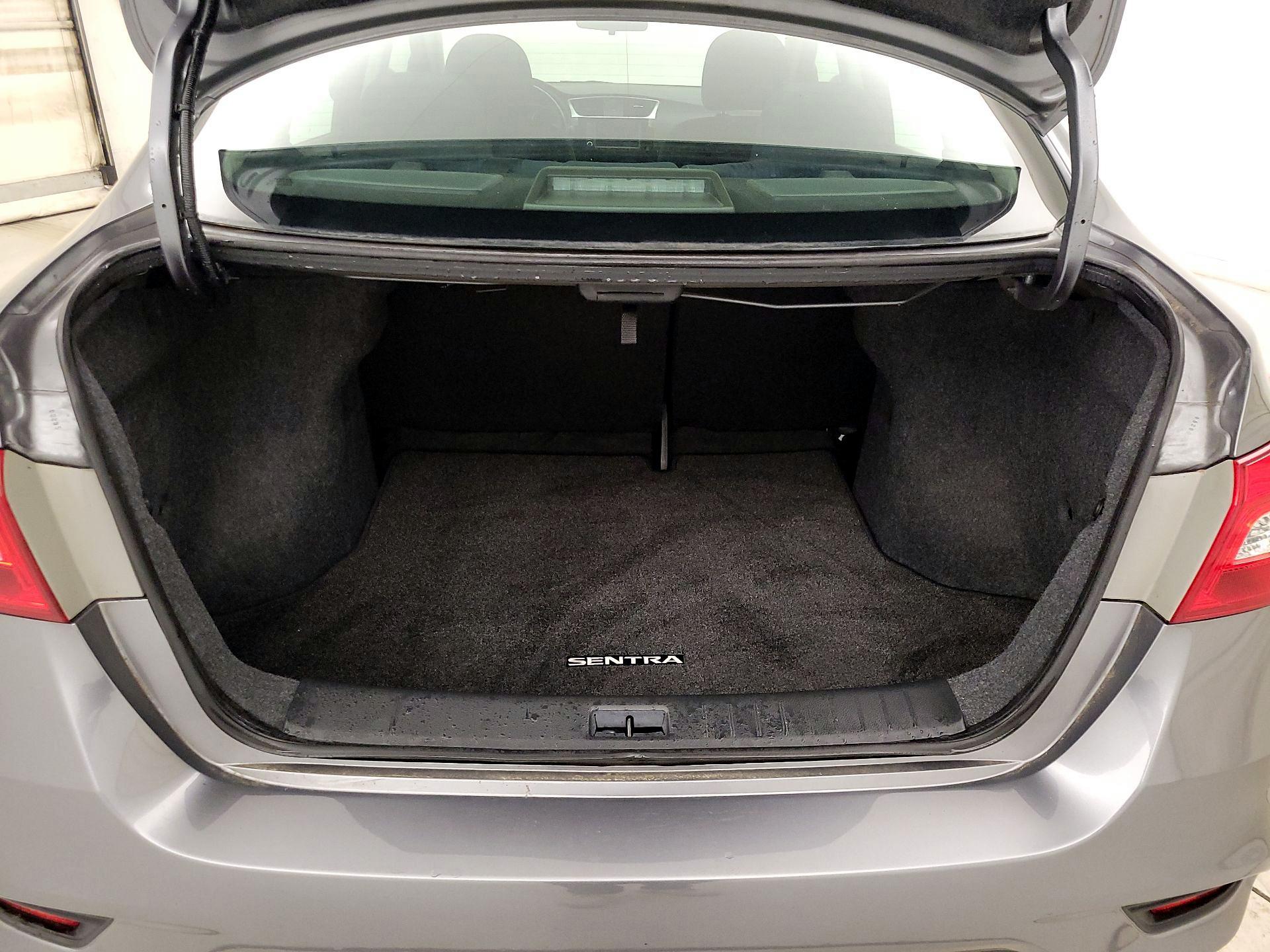 Thumbnail: 2019 Nissan Sentra - 20