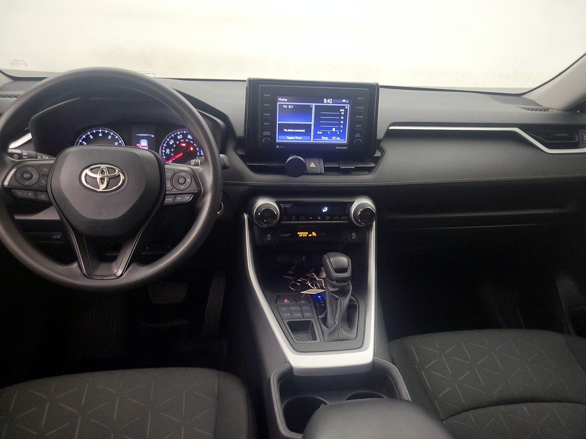 Thumbnail: 2021 Toyota RAV4 - 9
