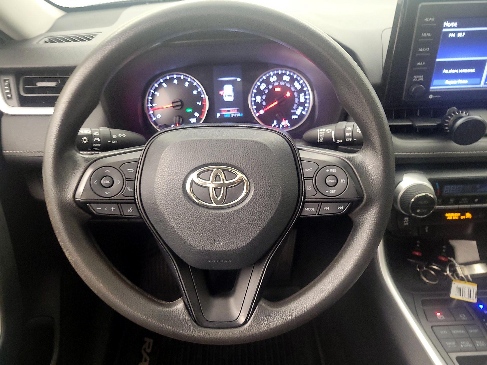 Thumbnail: 2021 Toyota RAV4 - 10