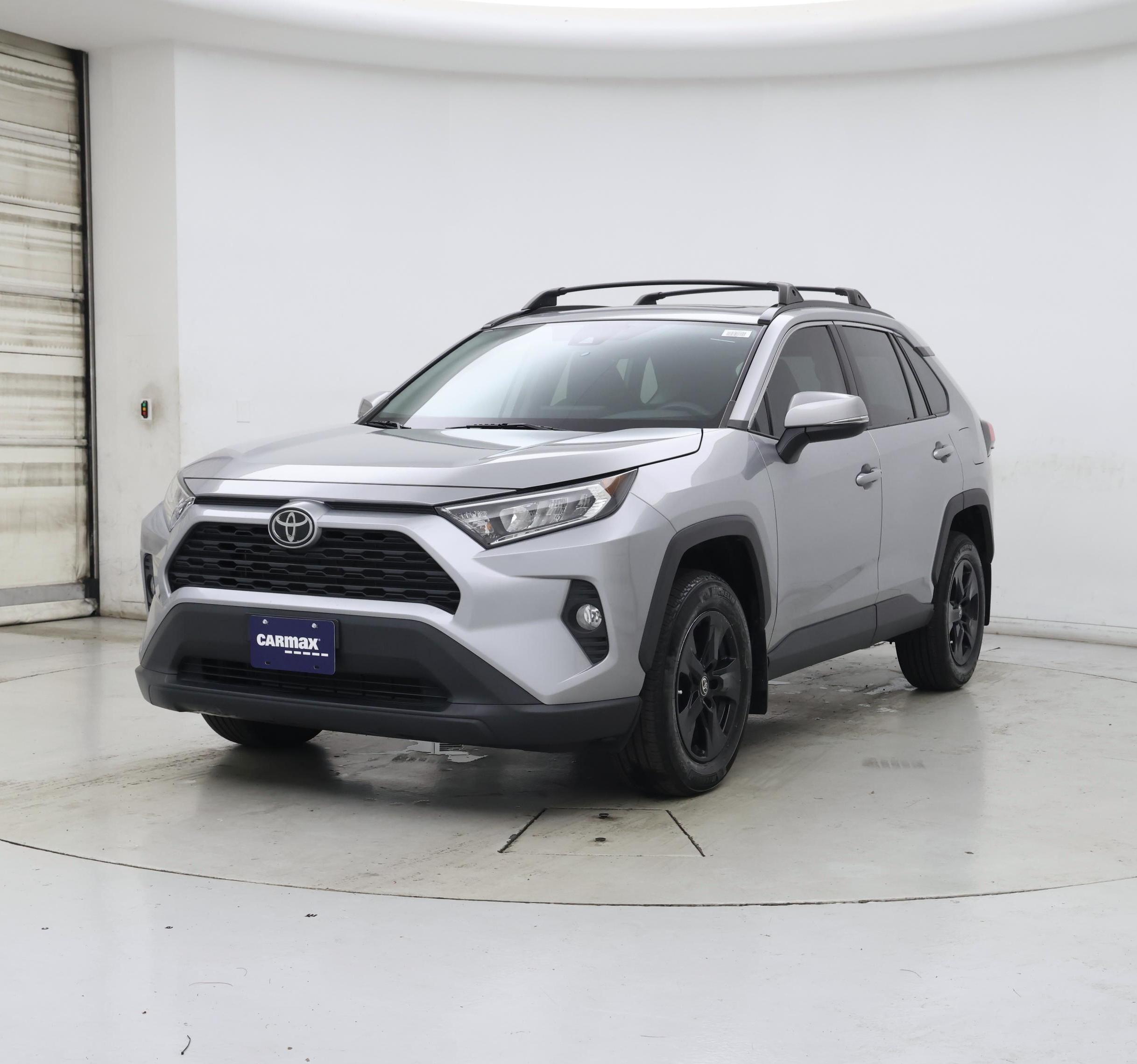 Thumbnail: 2021 Toyota RAV4 - 4