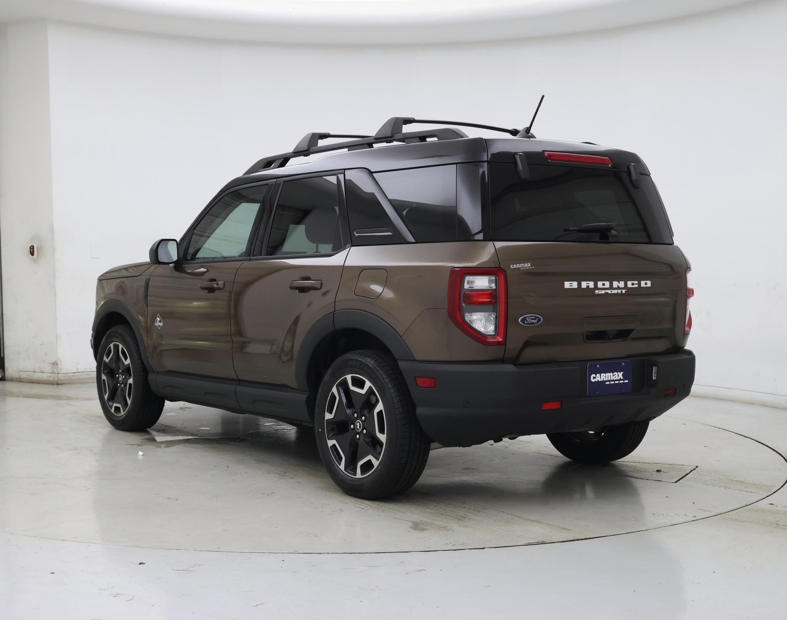 Thumbnail: 2022 Ford Bronco Sport - 2