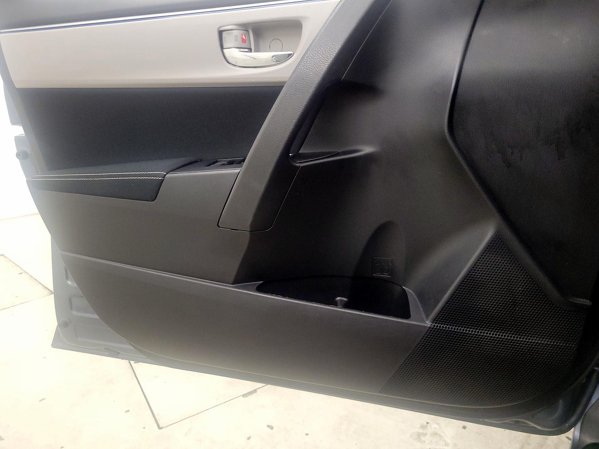 Thumbnail: 2016 Toyota Corolla - 12