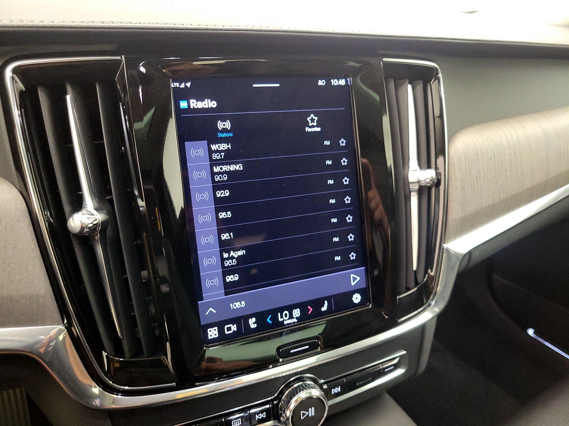 Thumbnail: 2022 Volvo S90 - 13