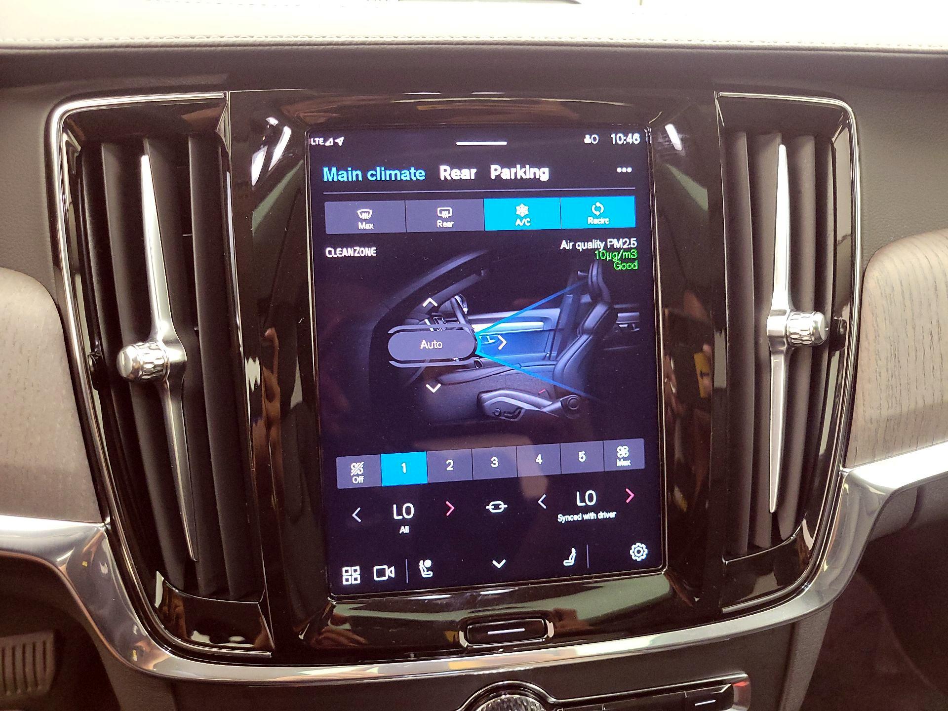 Thumbnail: 2022 Volvo S90 - 14