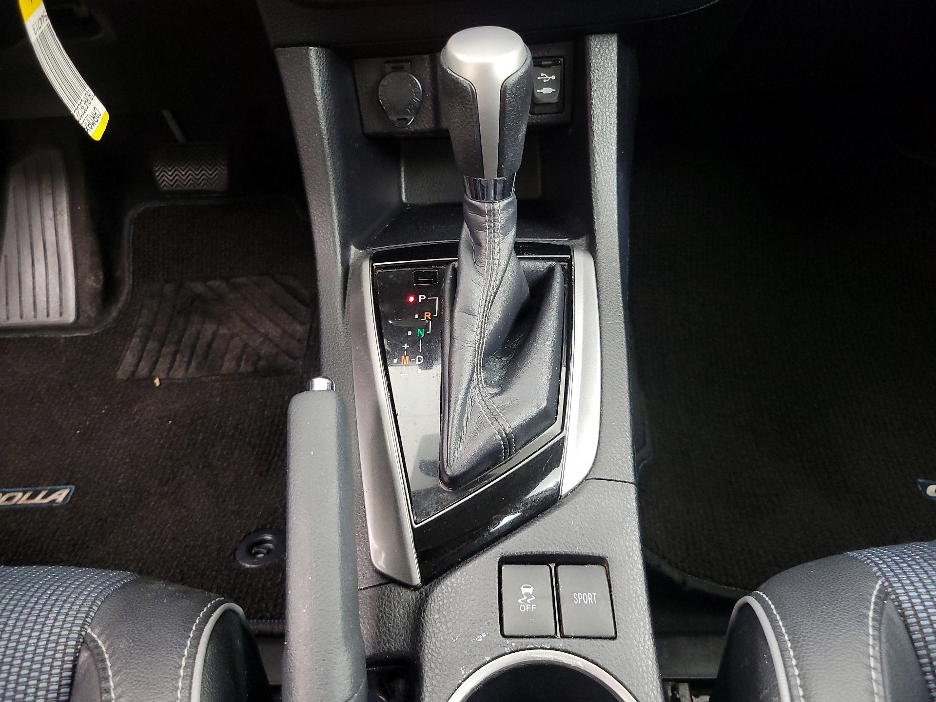 Thumbnail: 2014 Toyota Corolla - 17