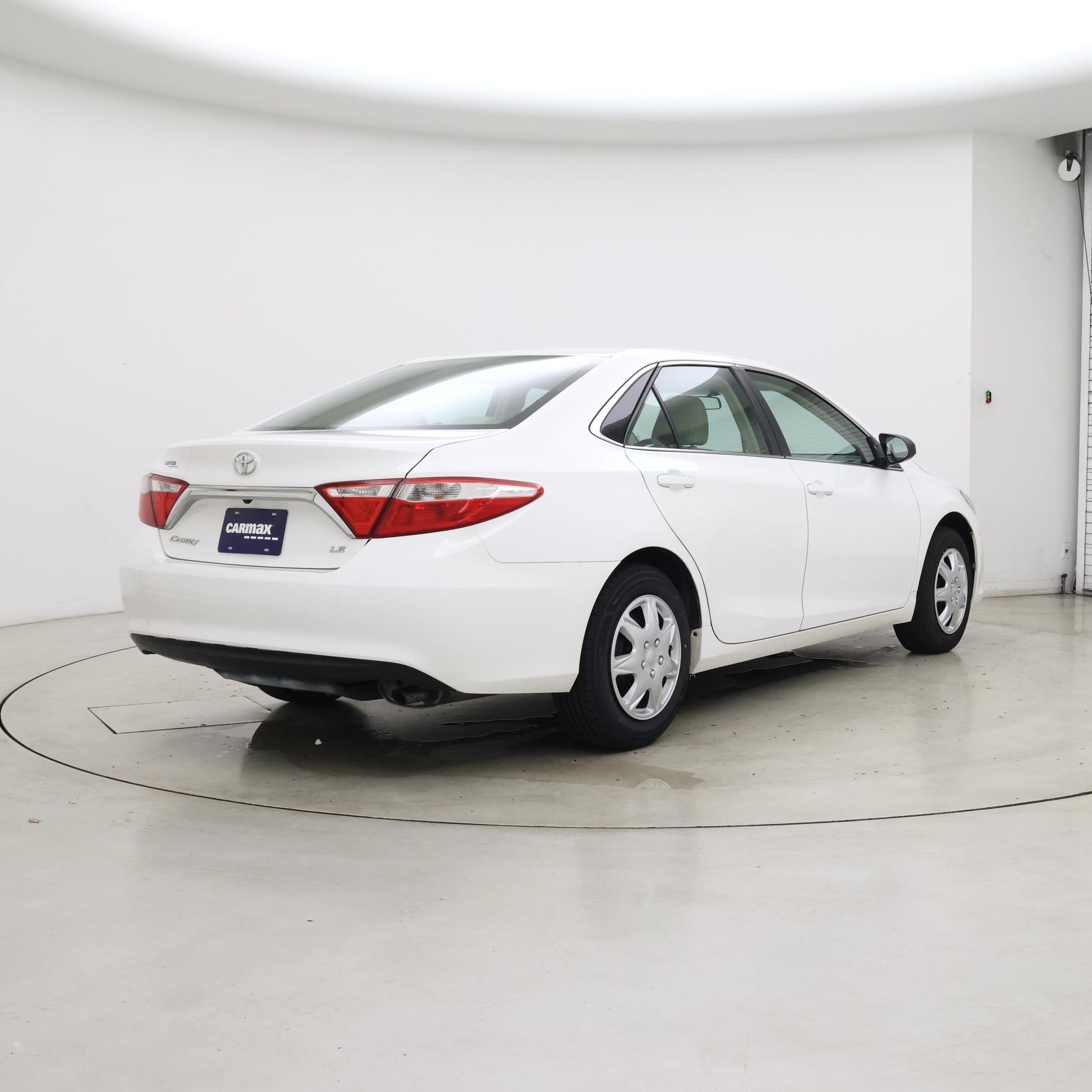Thumbnail: 2017 Toyota Camry - 8