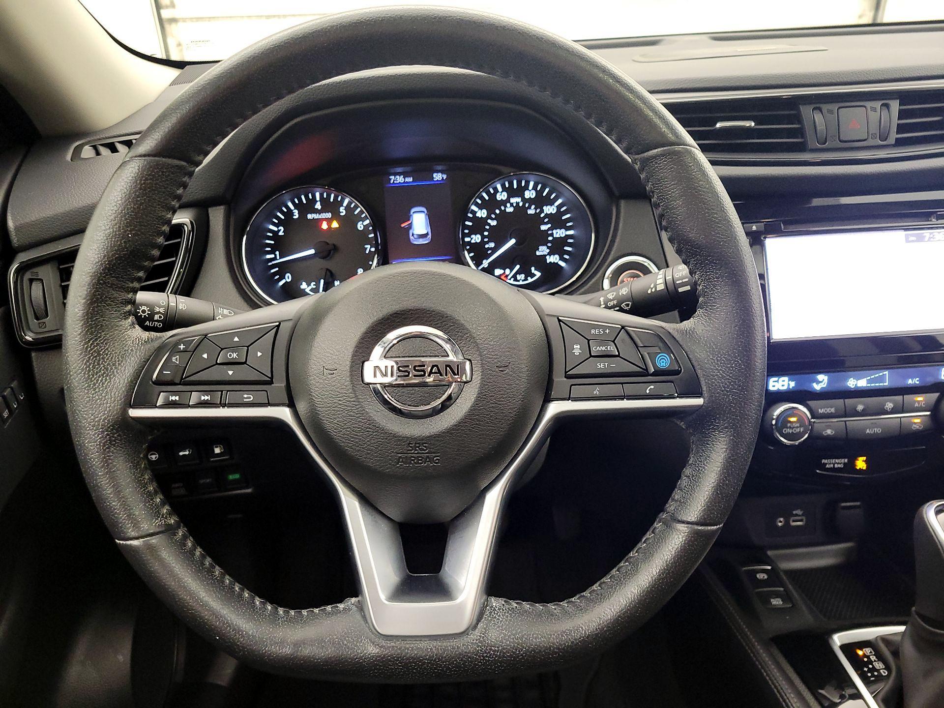 Thumbnail: 2020 Nissan Rogue - 10