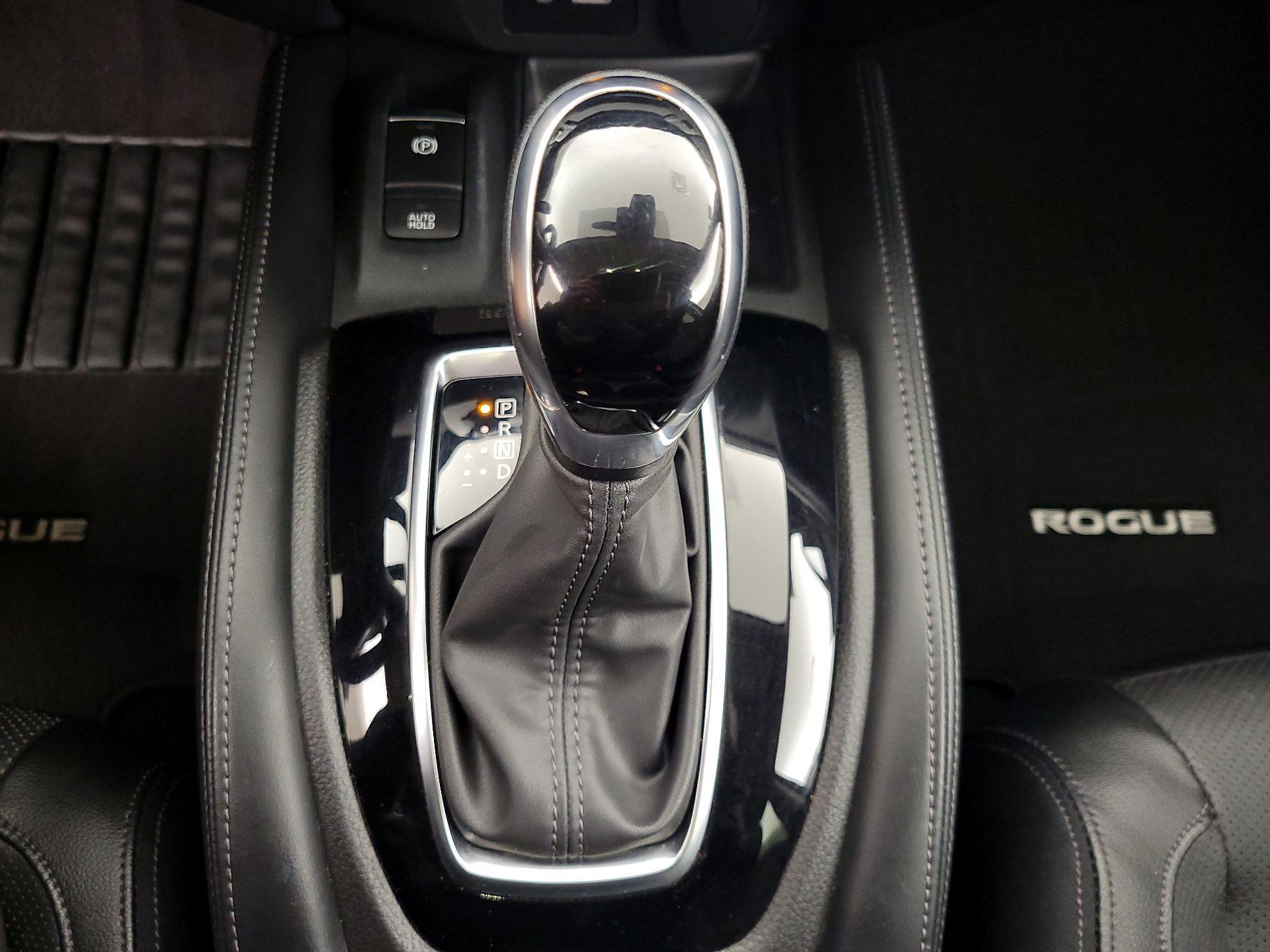 Thumbnail: 2020 Nissan Rogue - 18