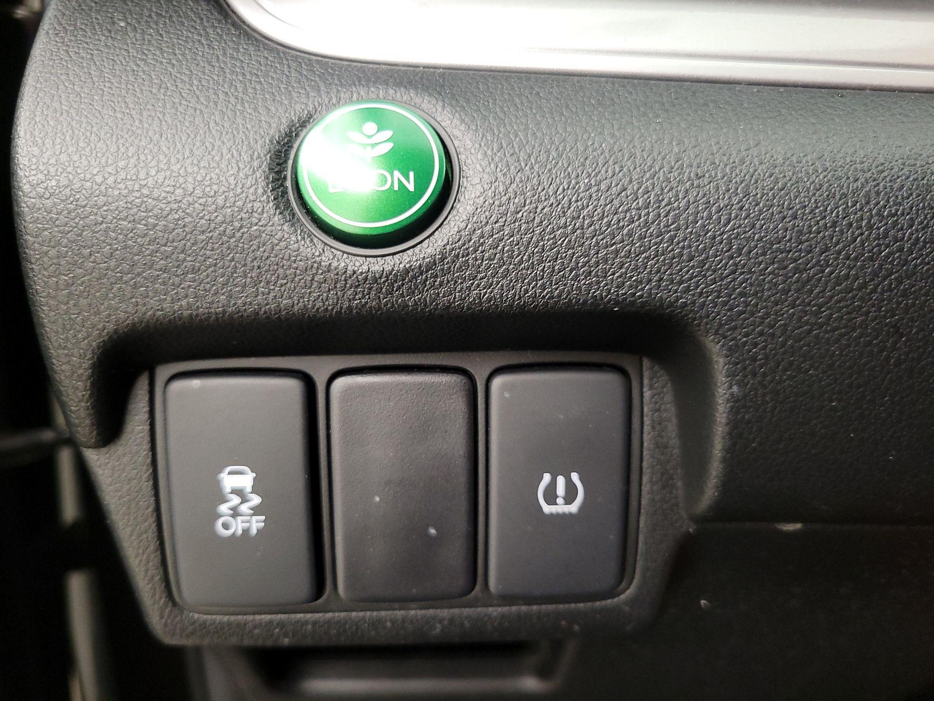 Thumbnail: 2015 Honda CR-V - 13