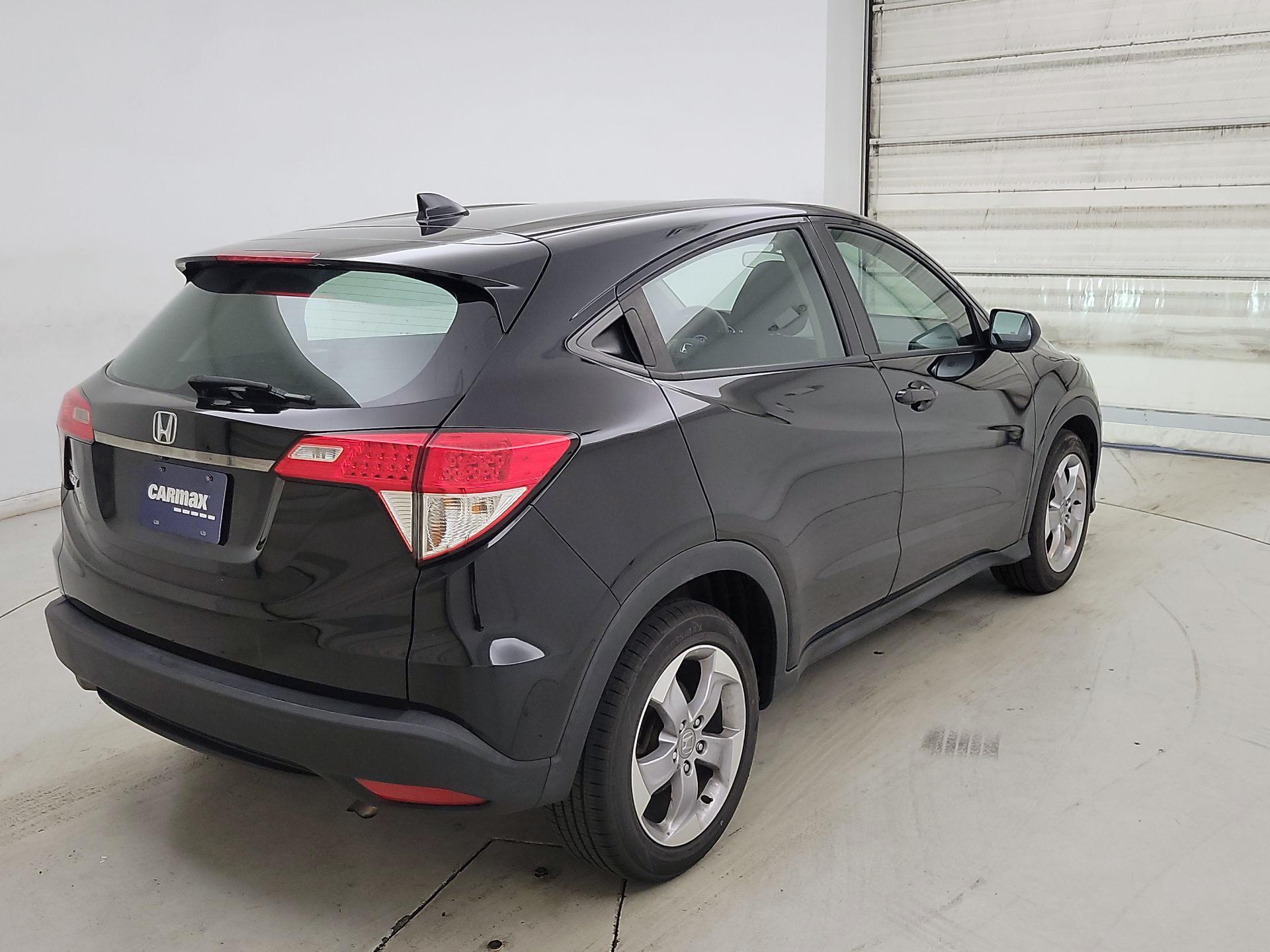 Thumbnail: 2022 Honda HR-V - 5