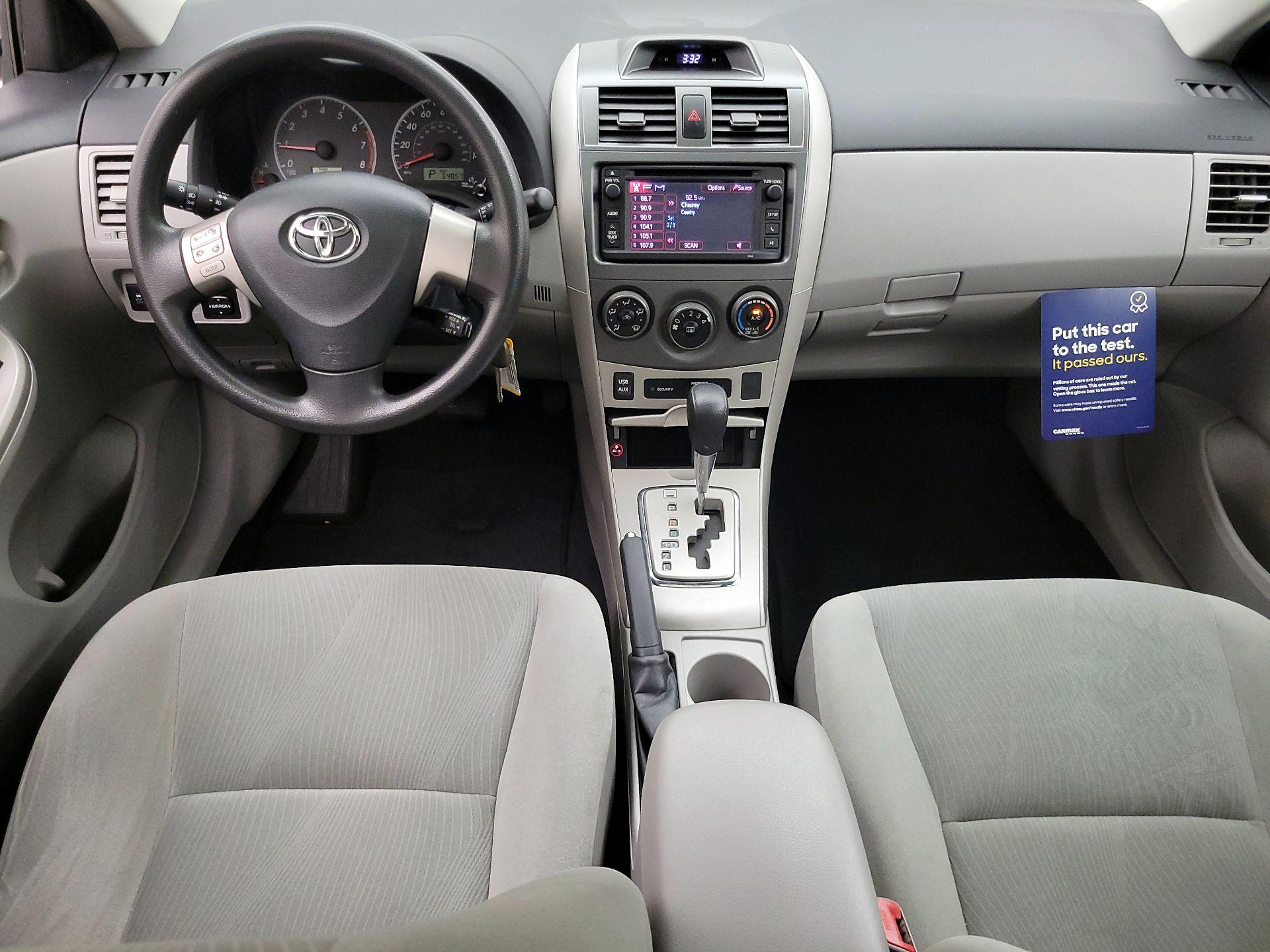 Thumbnail: 2013 Toyota Corolla - 9