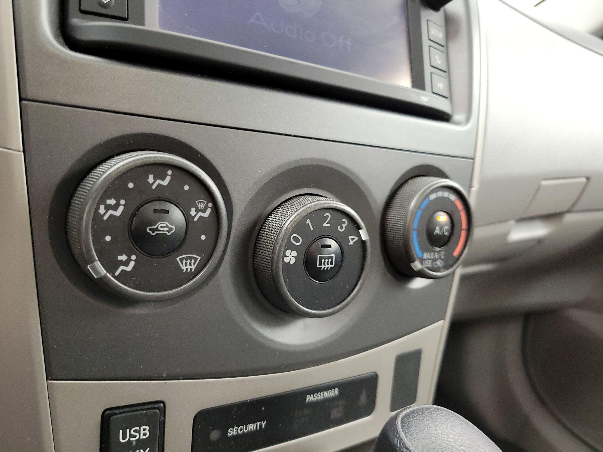 Thumbnail: 2013 Toyota Corolla - 15