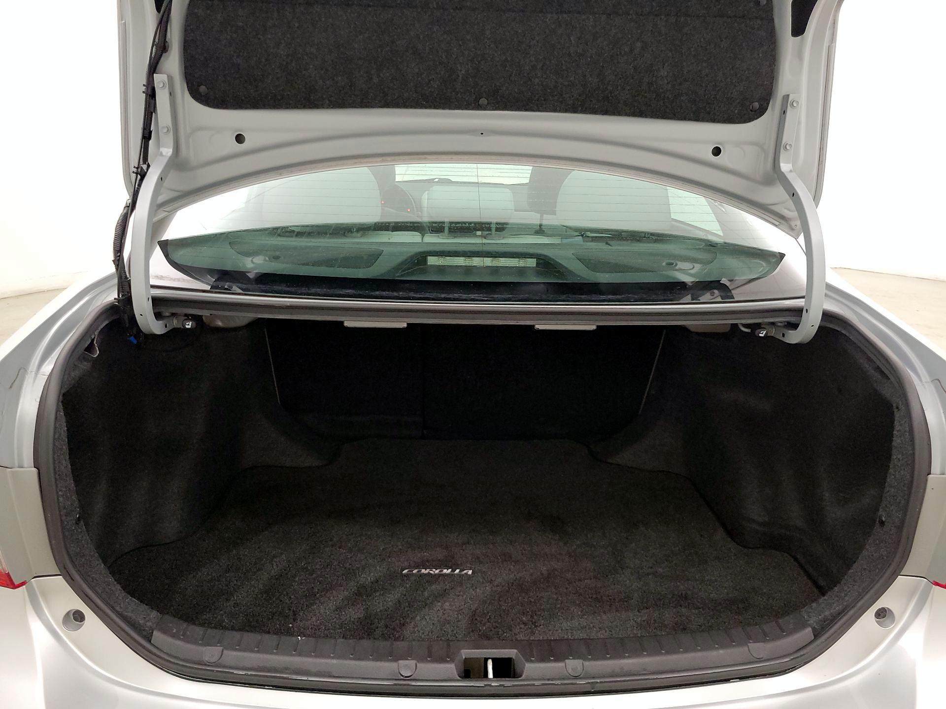 Thumbnail: 2013 Toyota Corolla - 20