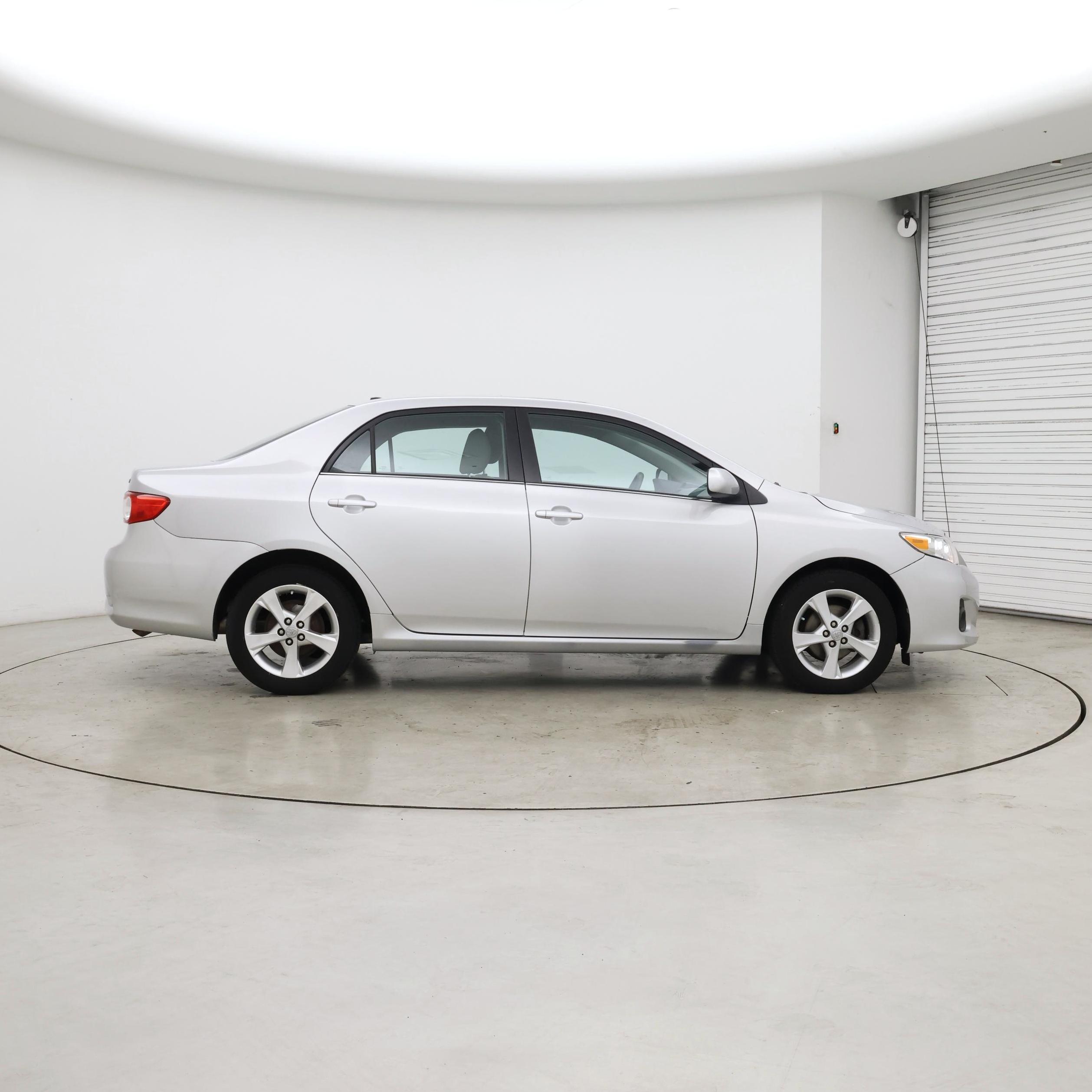 Thumbnail: 2013 Toyota Corolla - 7