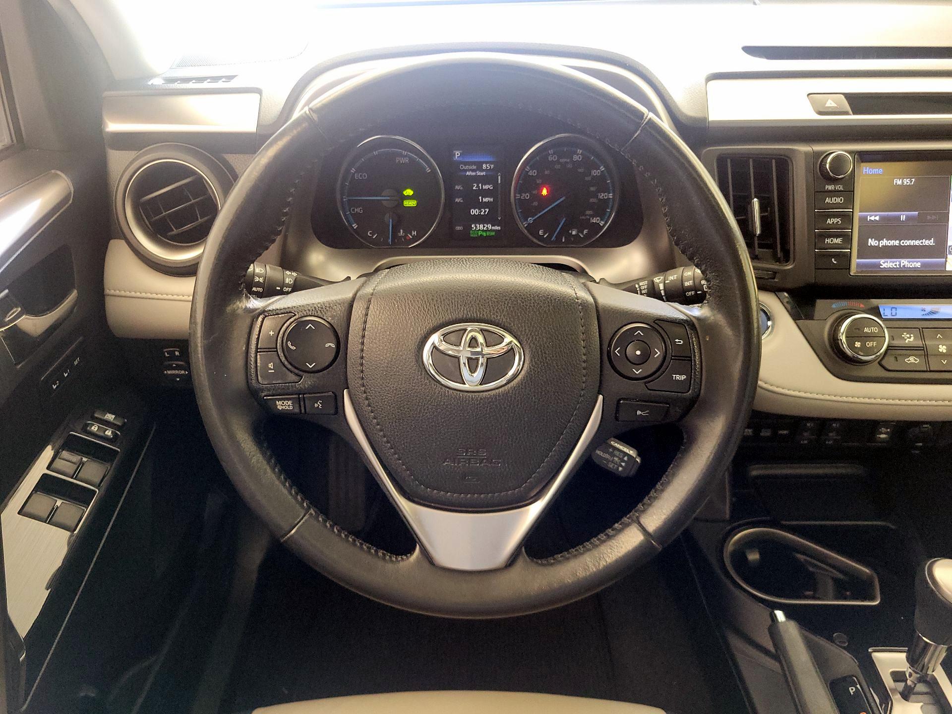 Thumbnail: 2018 Toyota RAV4 - 10