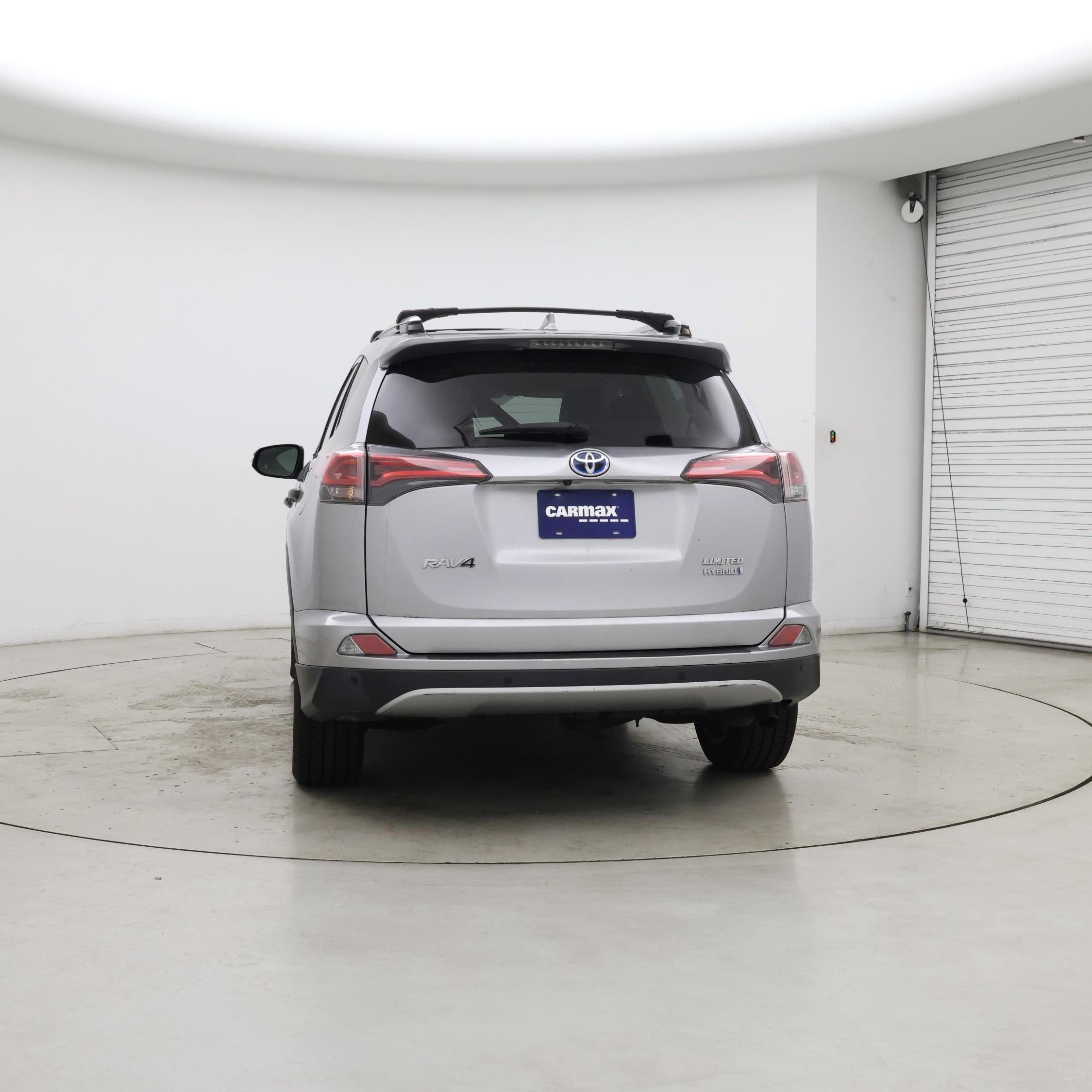 Thumbnail: 2018 Toyota RAV4 - 6