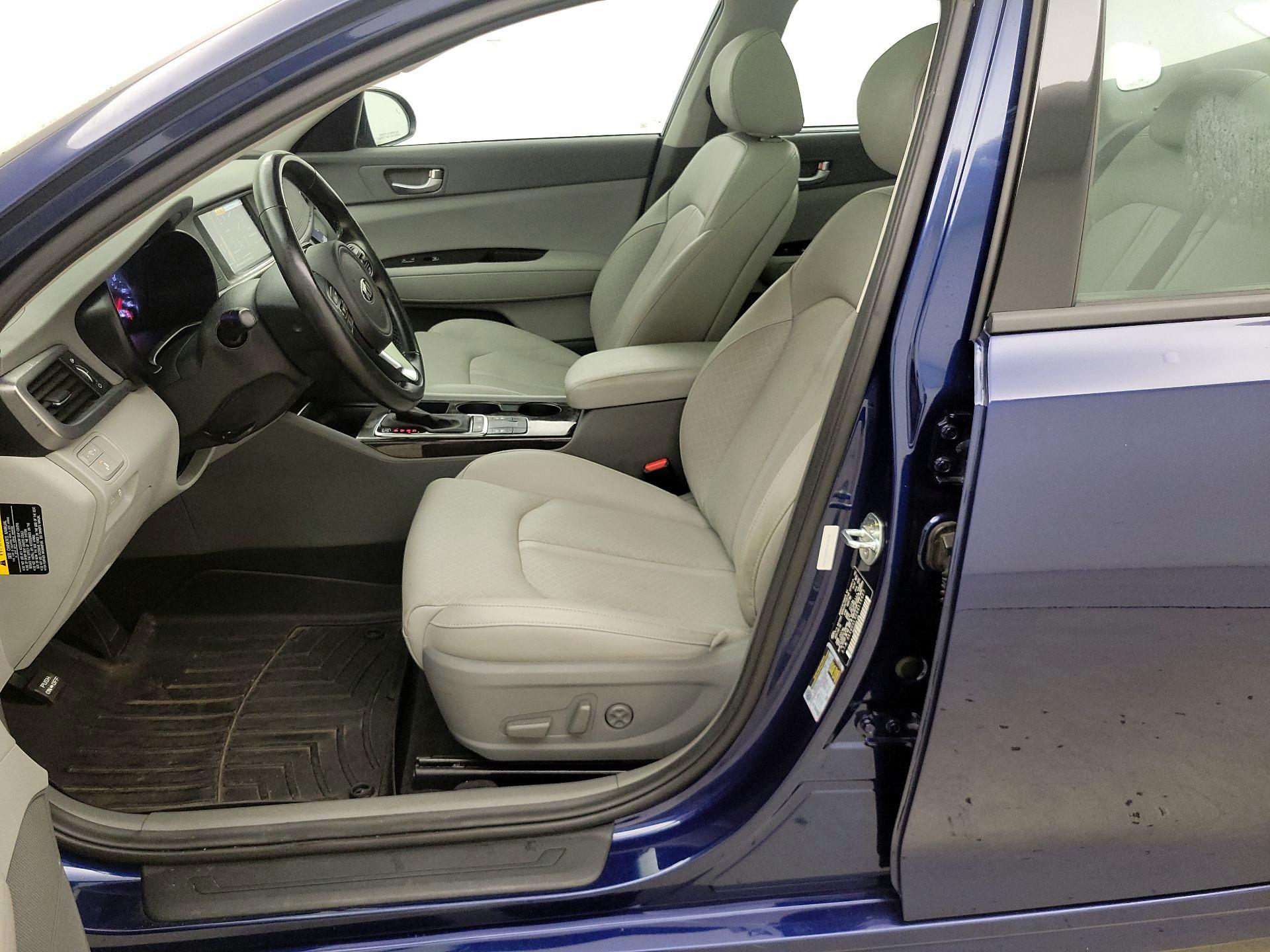 Thumbnail: 2016 Kia Optima - 11