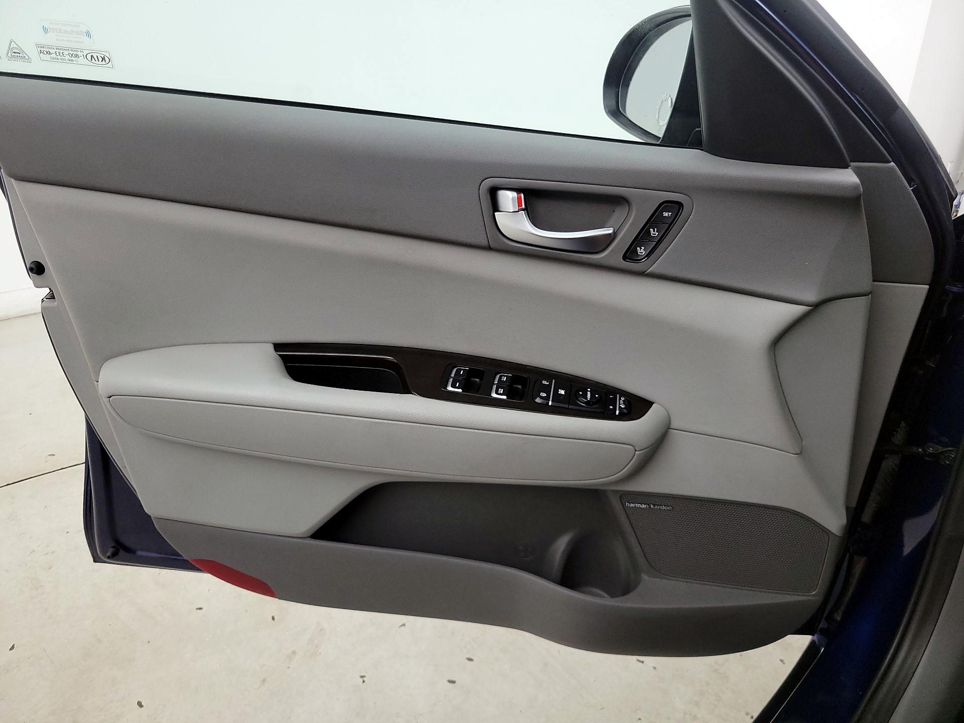Thumbnail: 2016 Kia Optima - 12