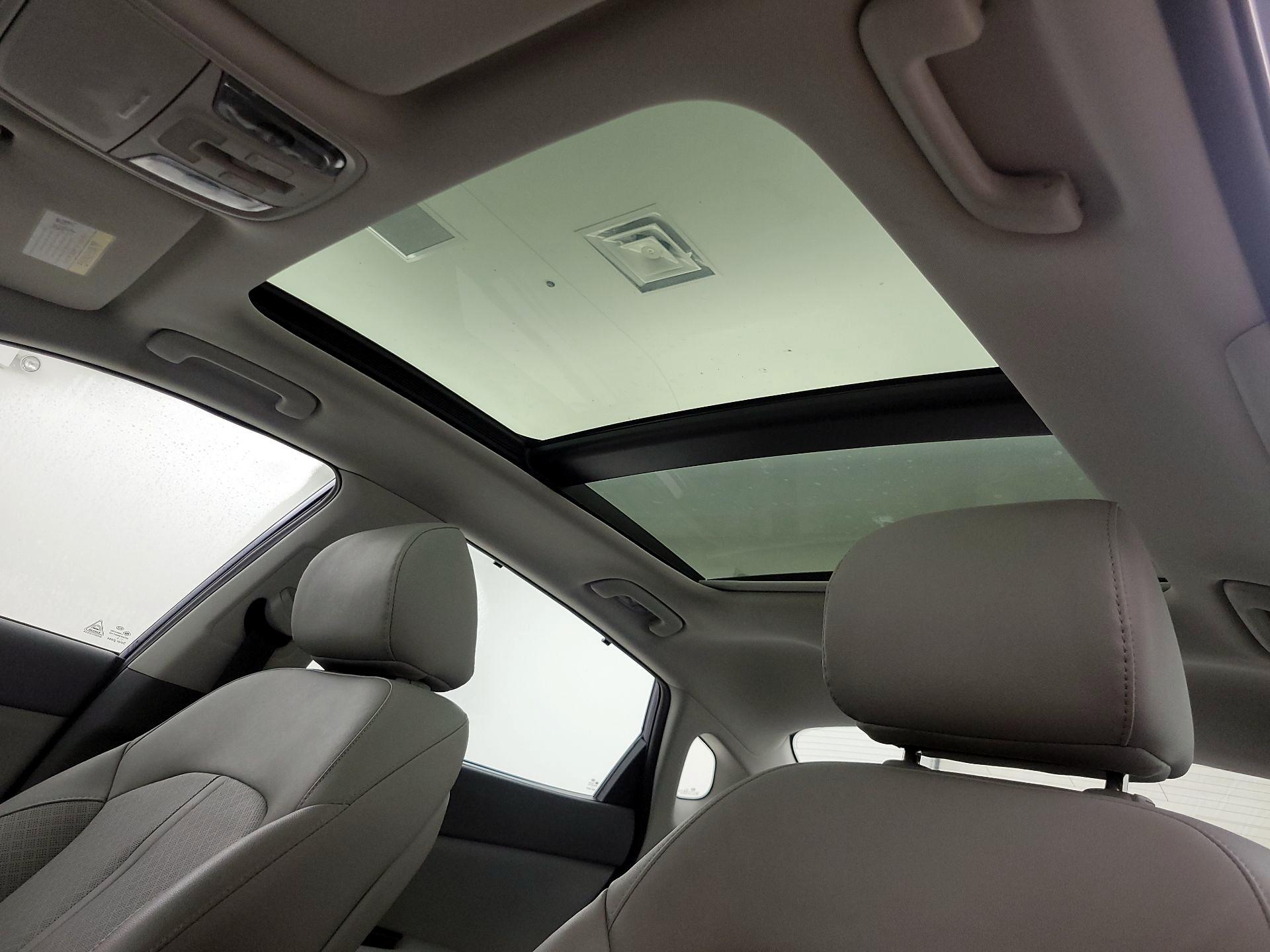 Thumbnail: 2016 Kia Optima - 20