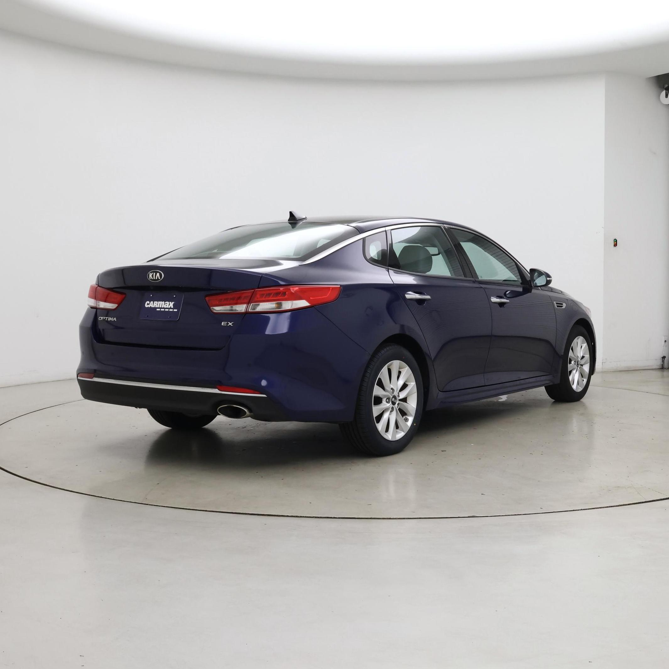 Thumbnail: 2016 Kia Optima - 8