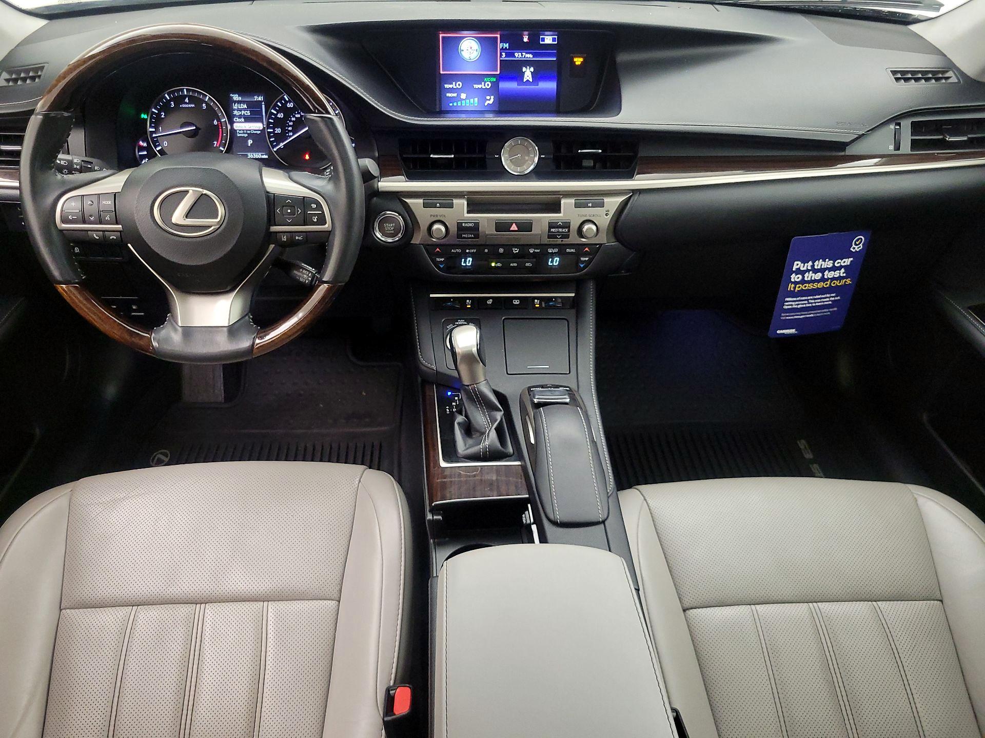 Thumbnail: 2016 Lexus ES - 9