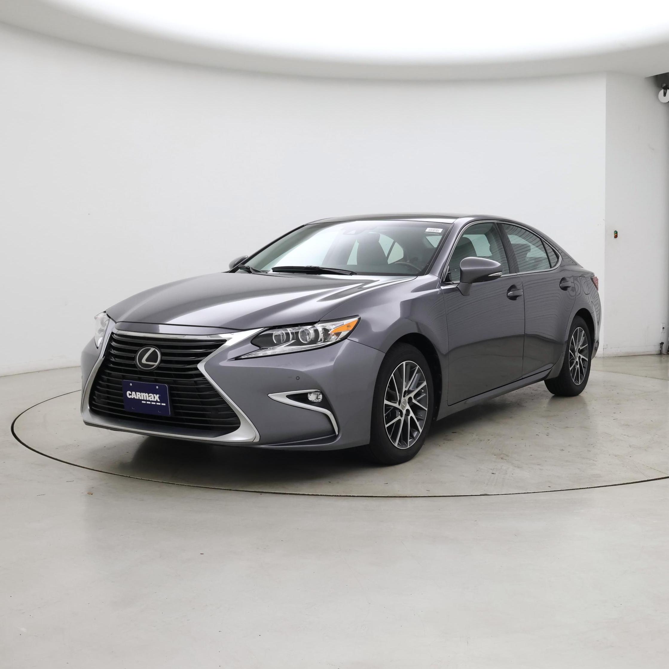 Thumbnail: 2016 Lexus ES - 4