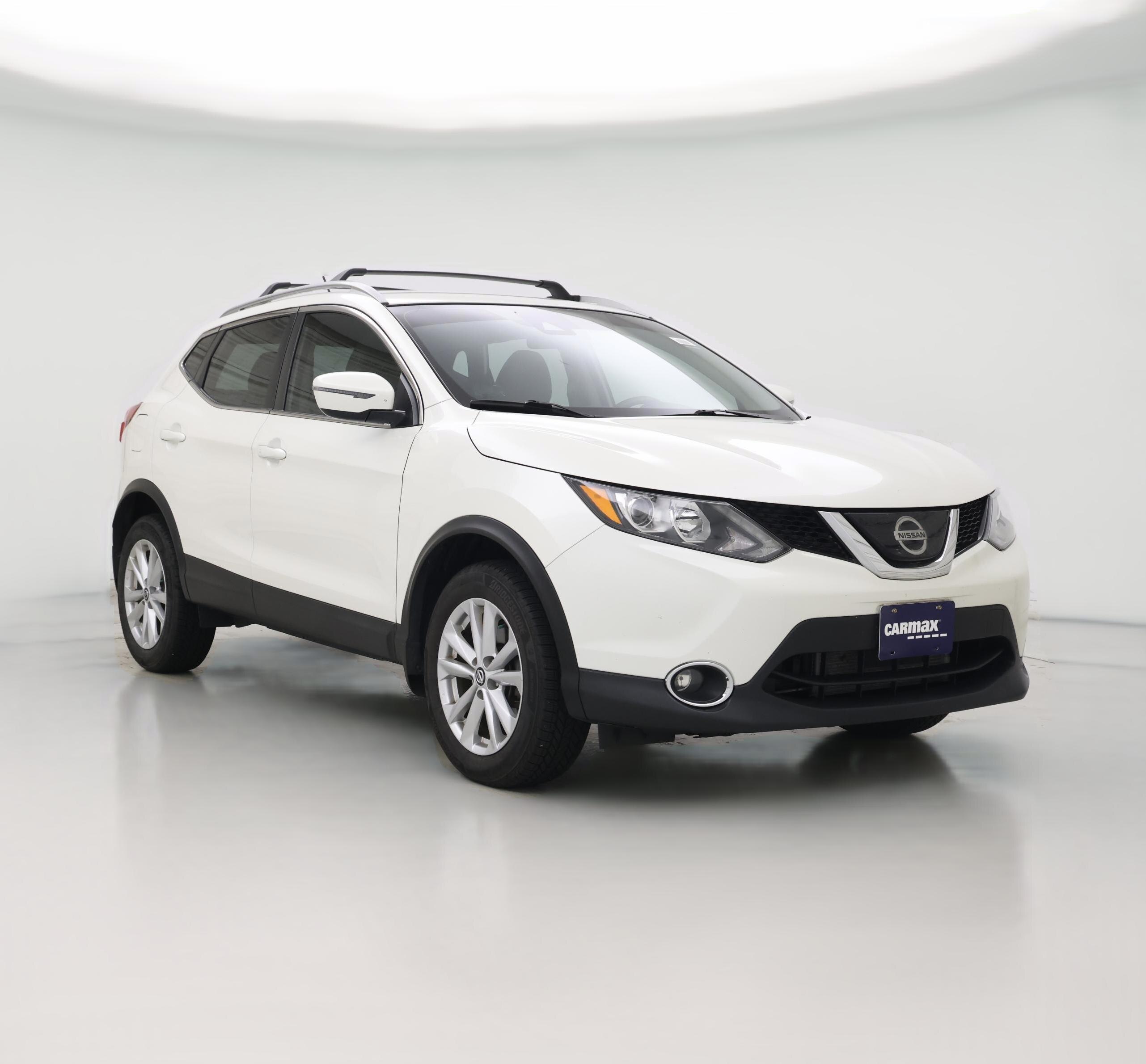 Thumbnail: 2019 Nissan Rogue Sport - 1