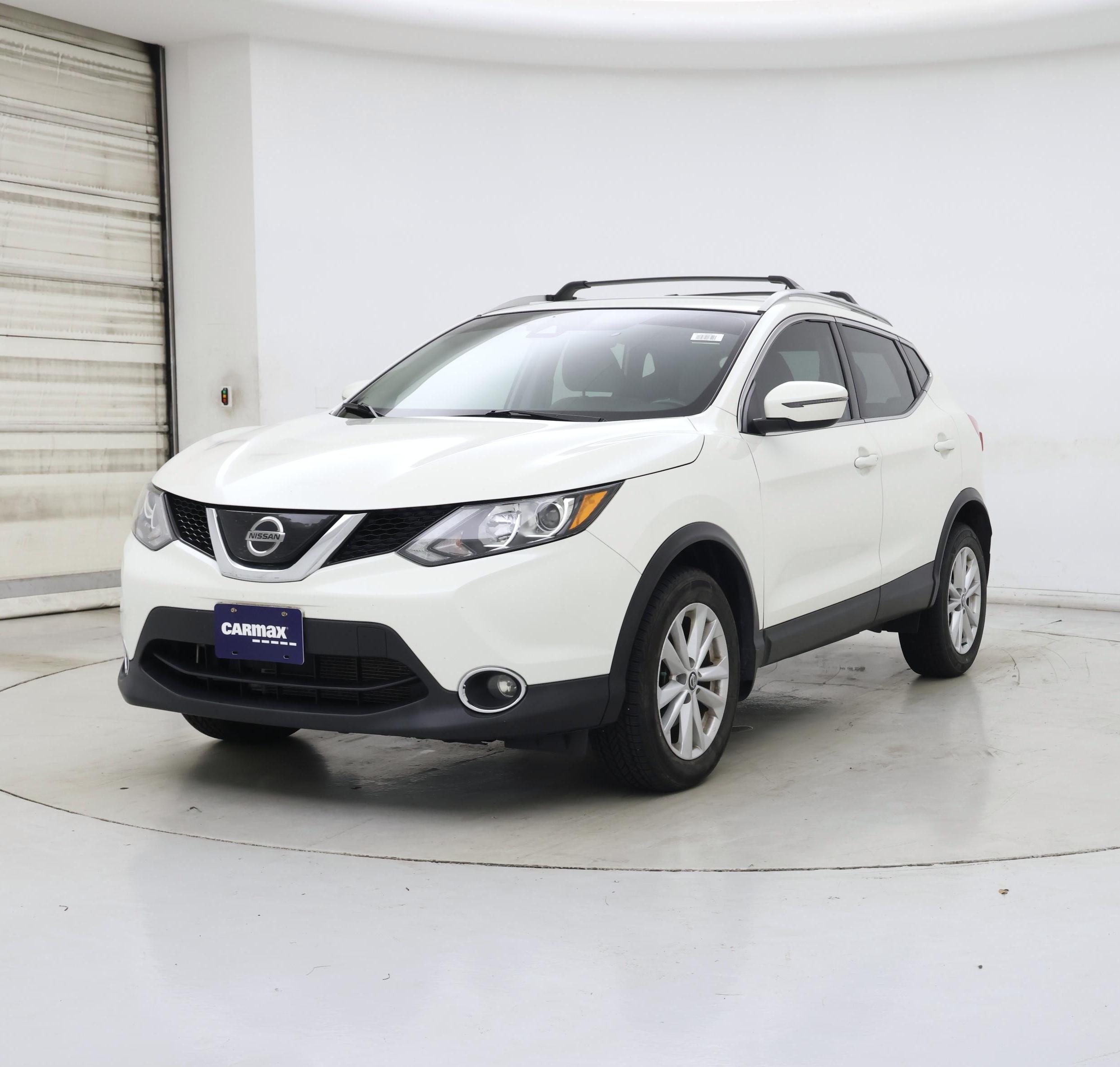 Thumbnail: 2019 Nissan Rogue Sport - 4