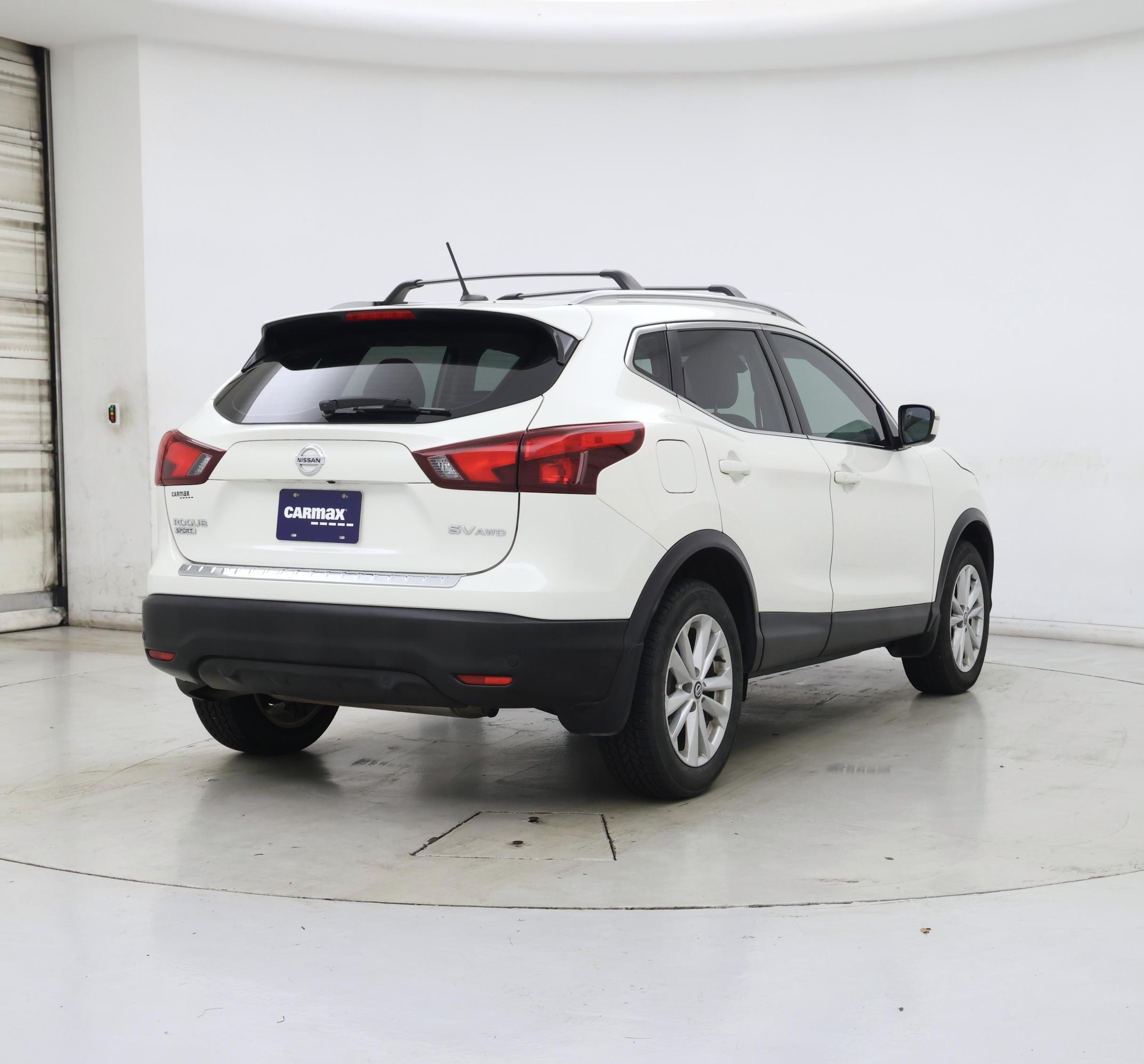 Thumbnail: 2019 Nissan Rogue Sport - 8