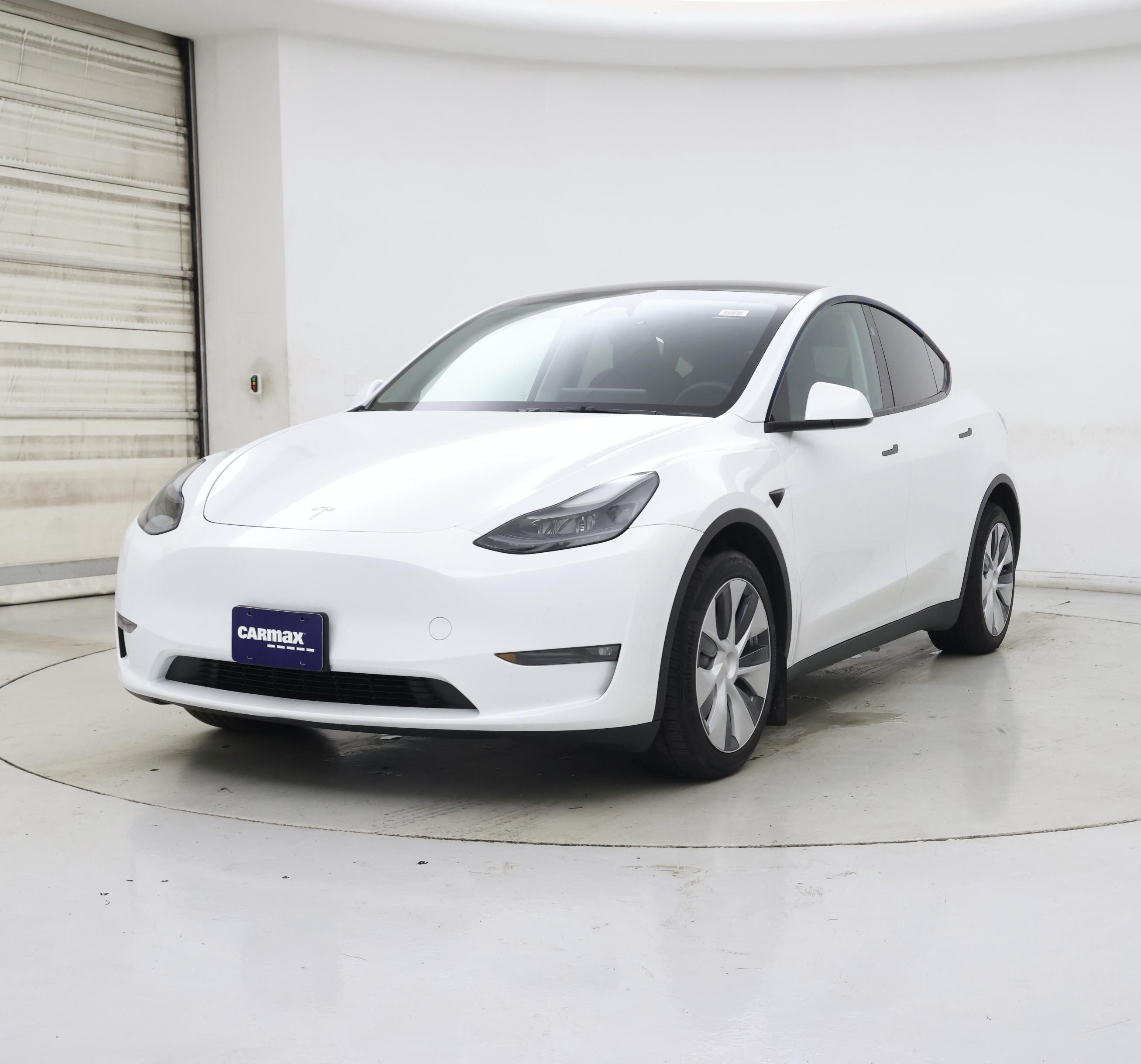 Thumbnail: 2023 Tesla Model Y - 4