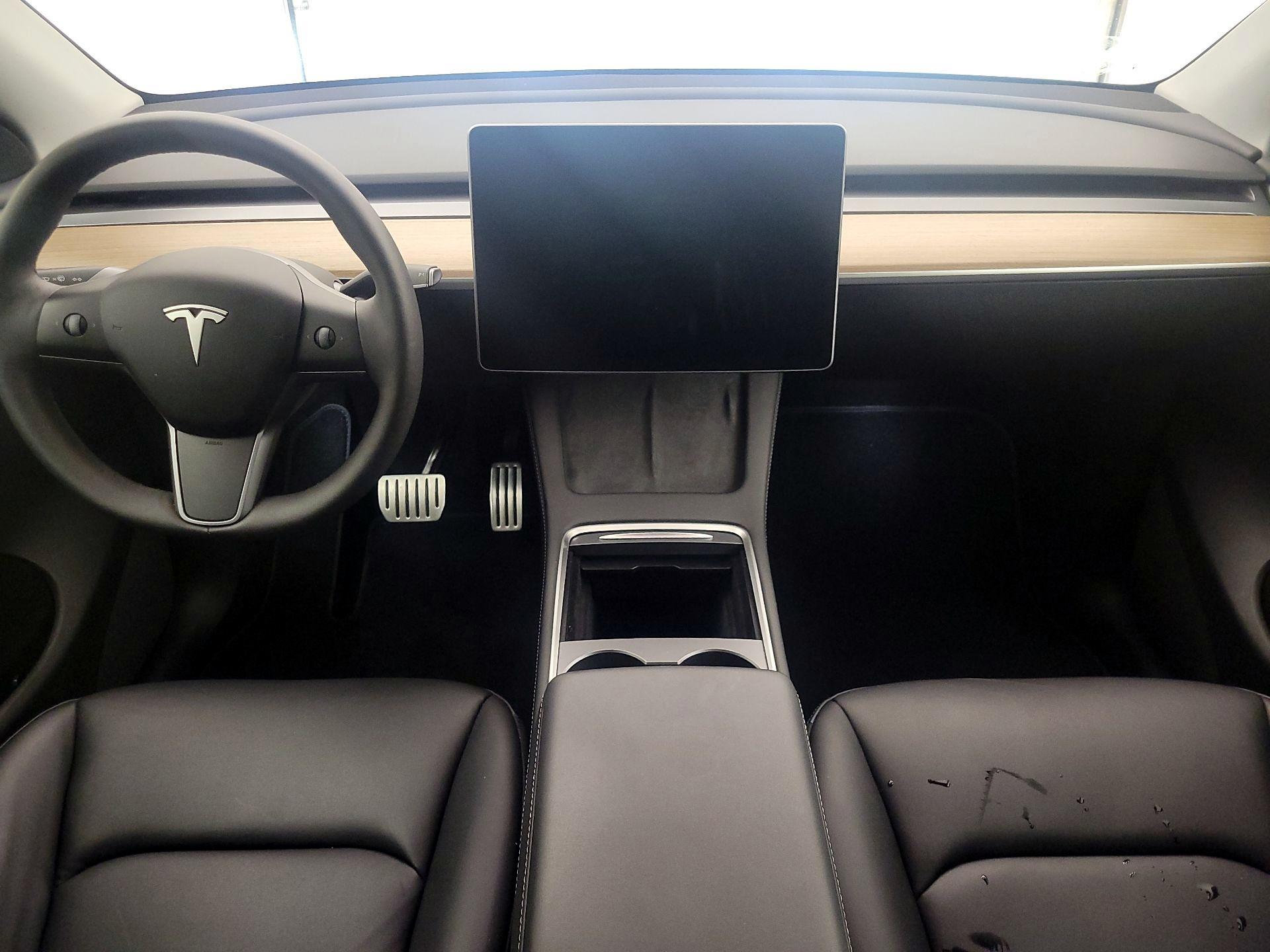 Thumbnail: 2022 Tesla Model Y - 9