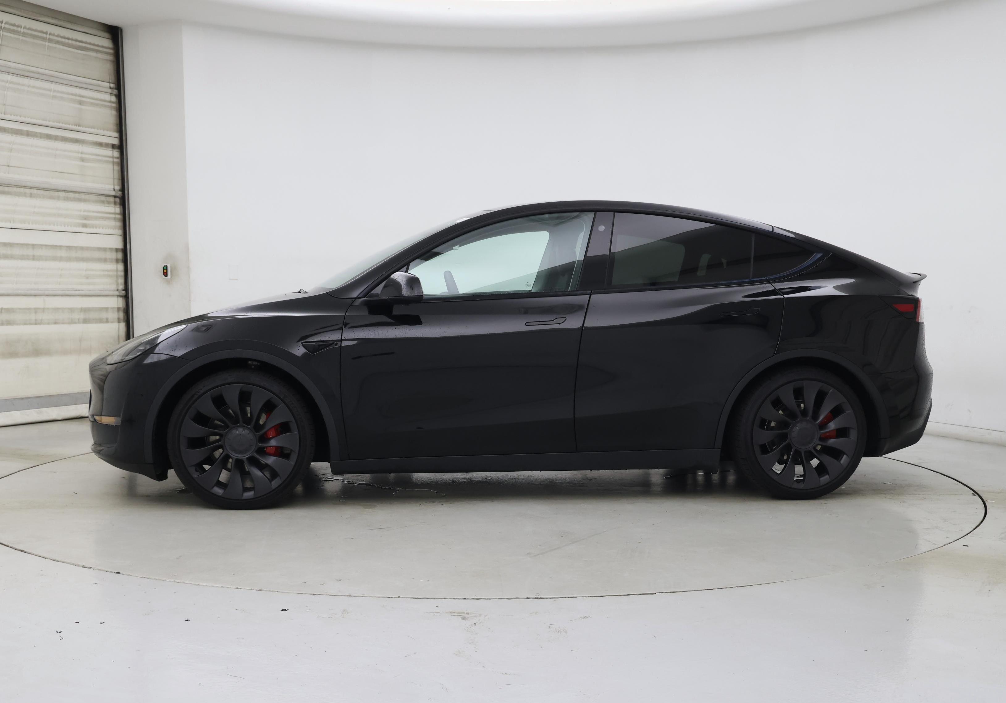 Thumbnail: 2022 Tesla Model Y - 3
