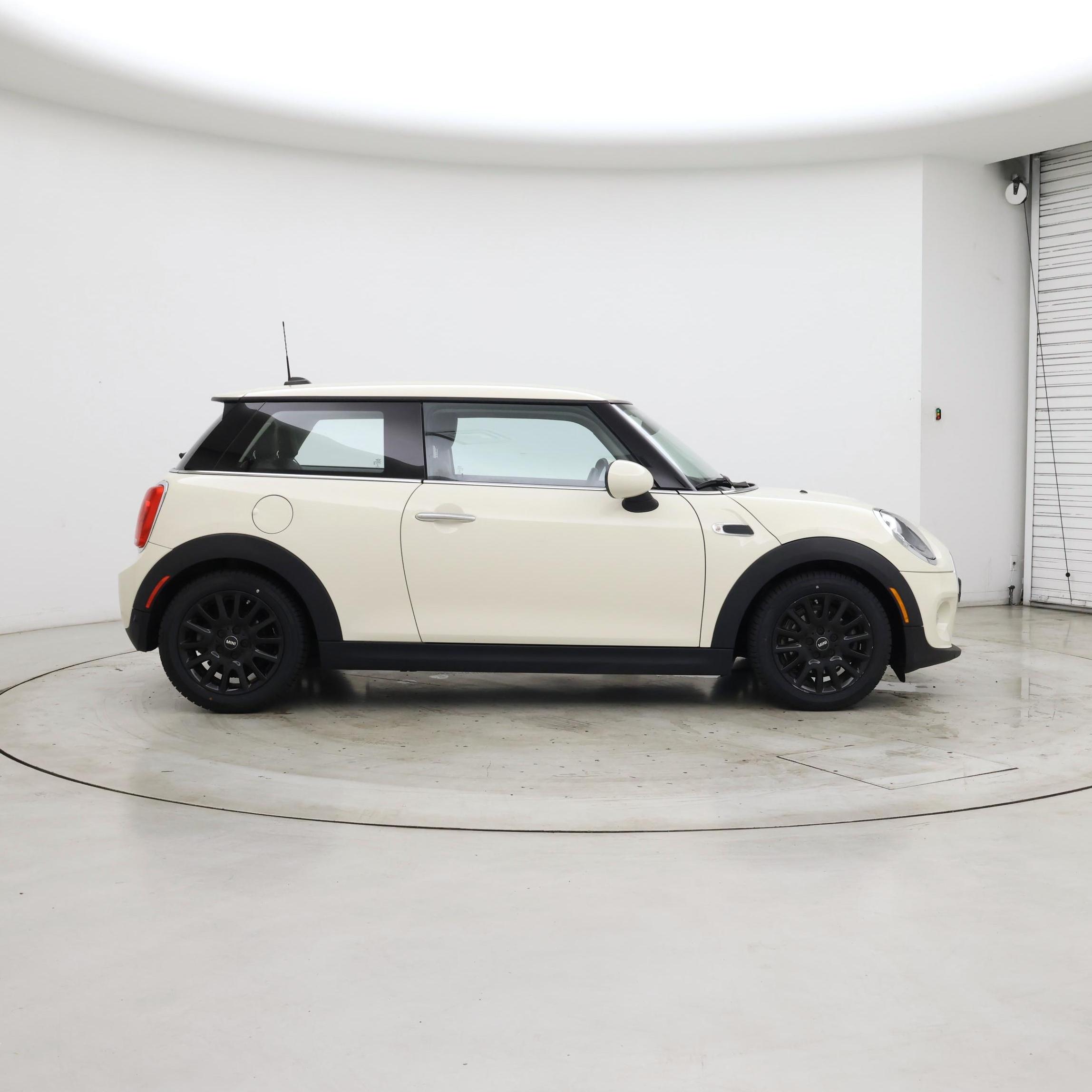 Thumbnail: 2018 MINI Cooper Hardtop - 7