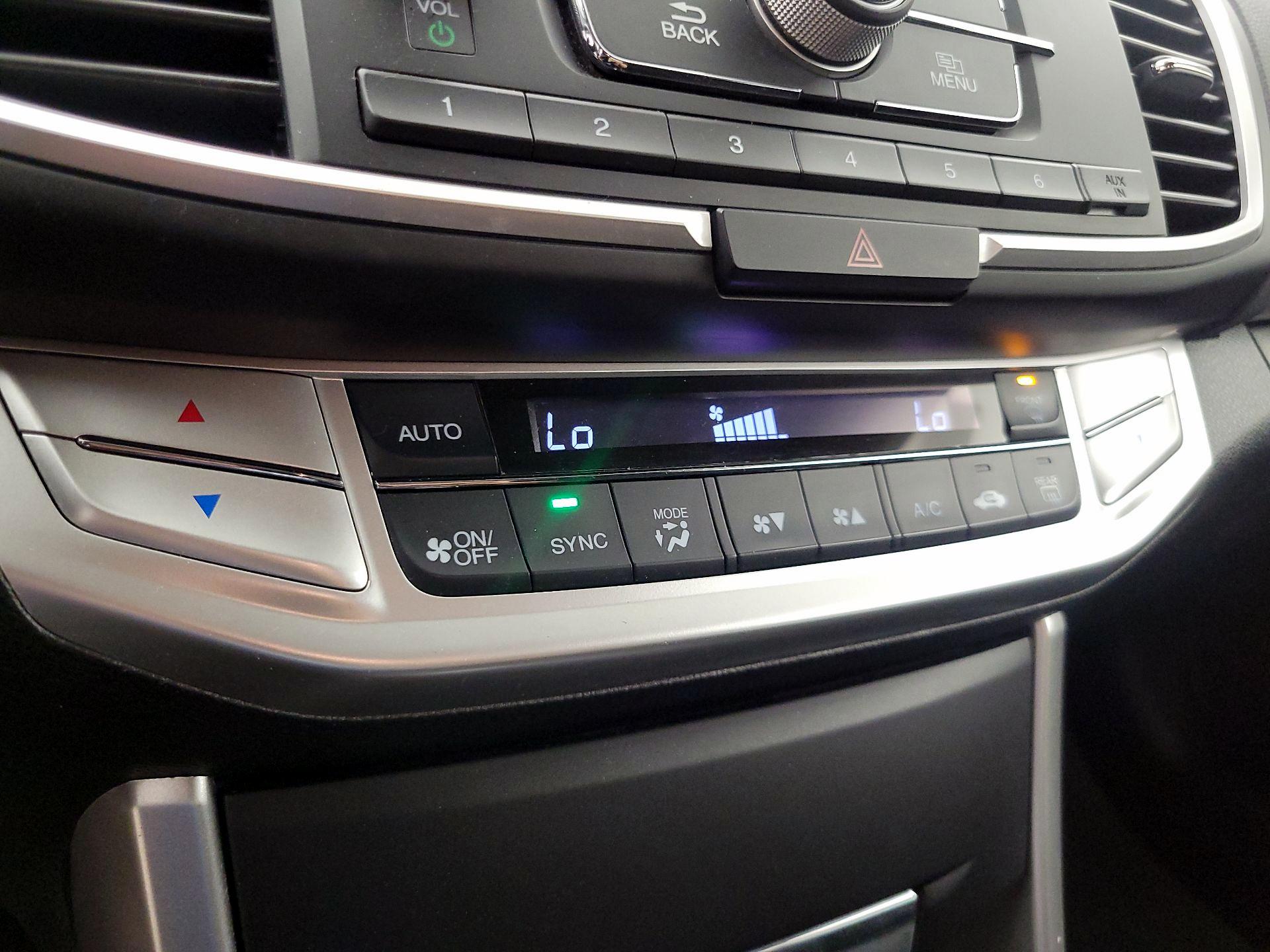 Thumbnail: 2013 Honda Accord - 16