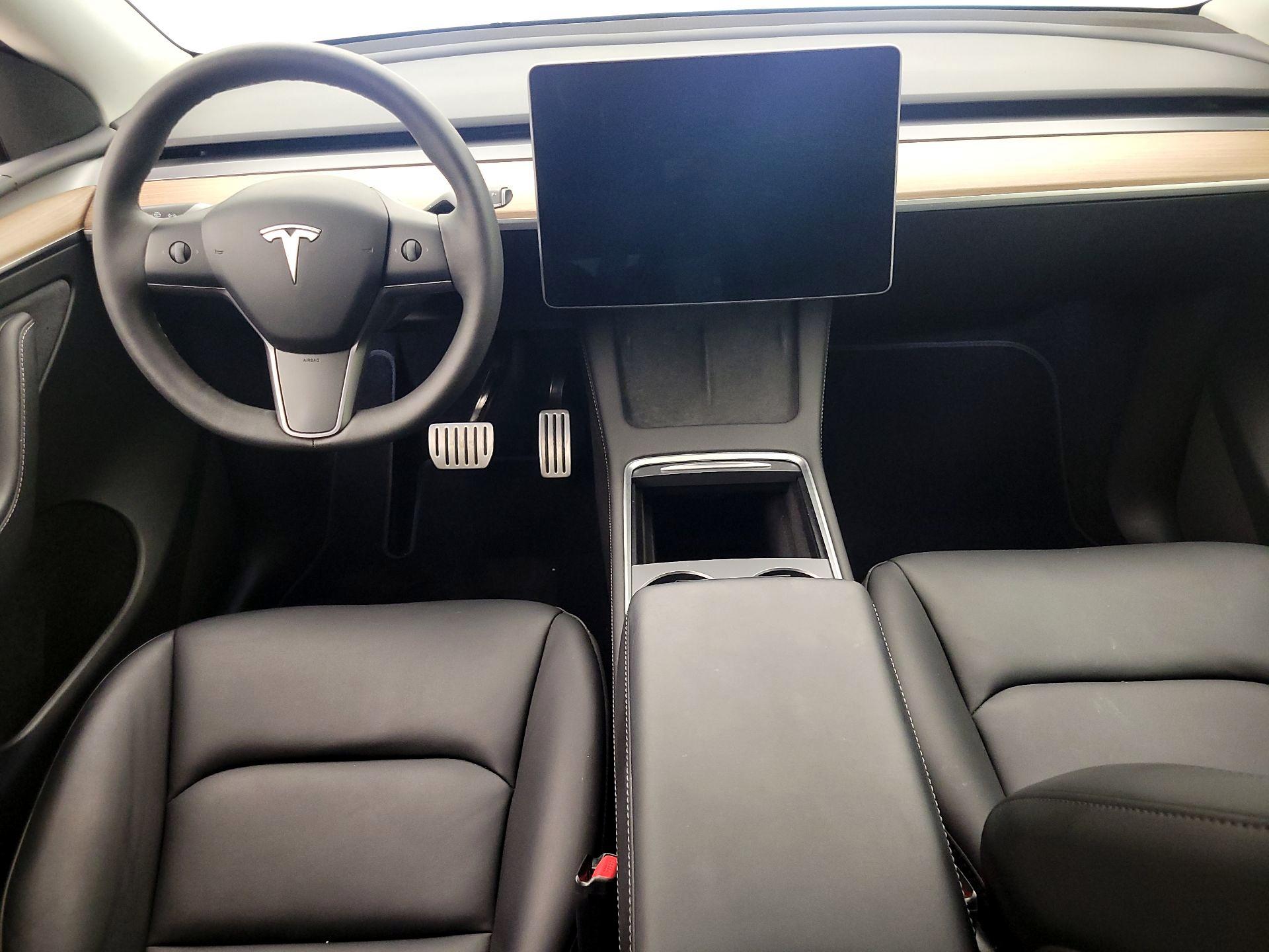 Thumbnail: 2023 Tesla Model Y - 9