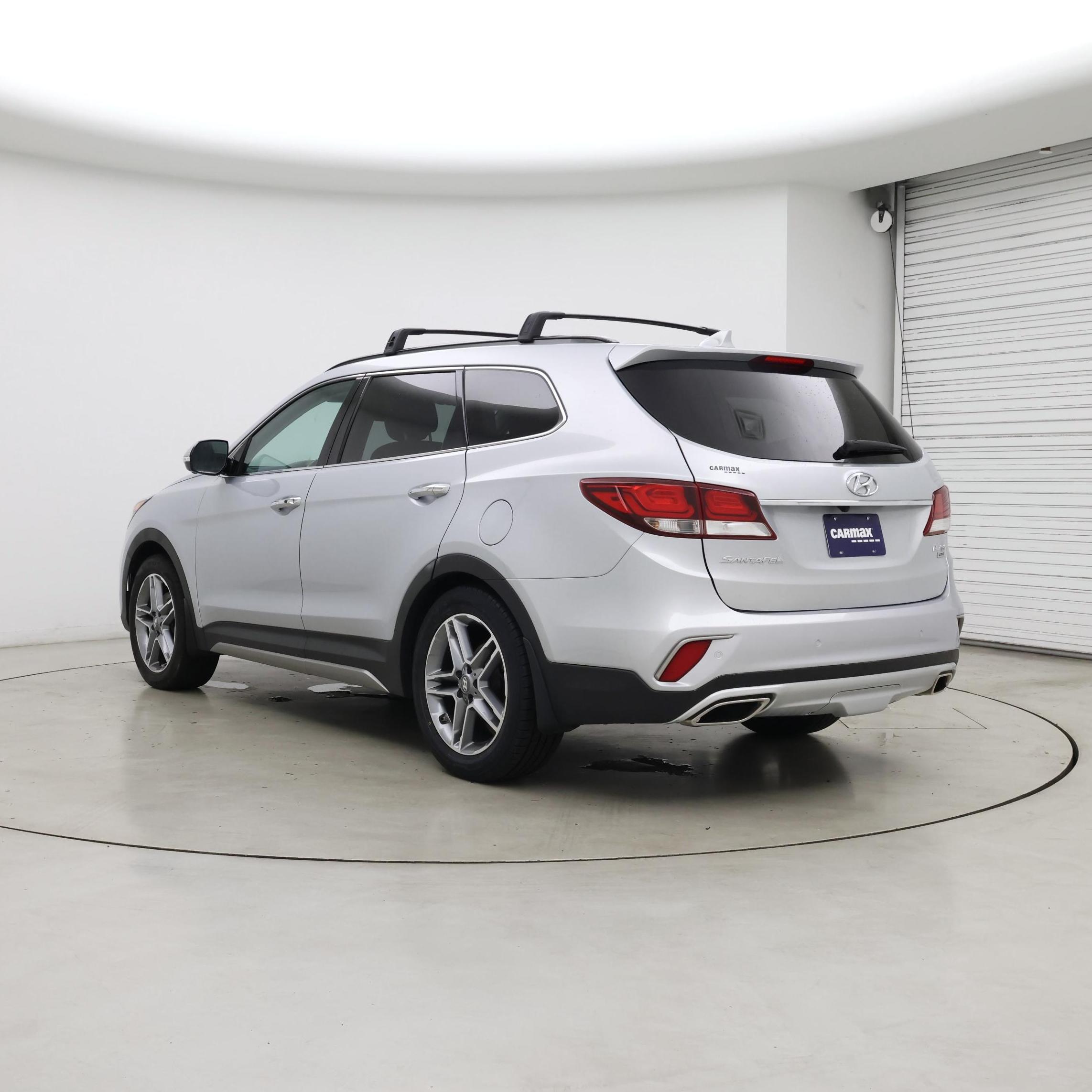 Thumbnail: 2017 Hyundai Santa Fe - 2