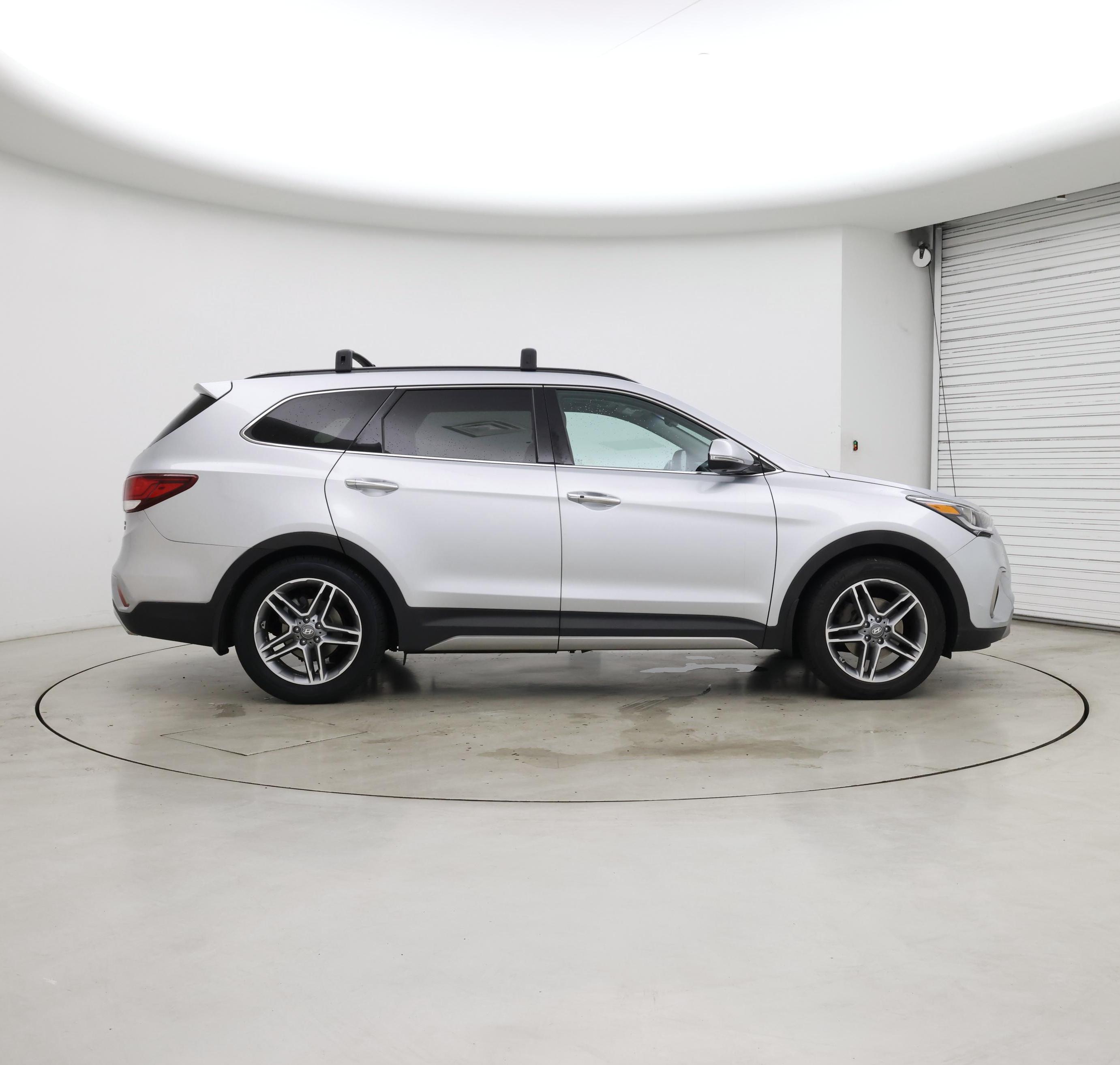 Thumbnail: 2017 Hyundai Santa Fe - 7