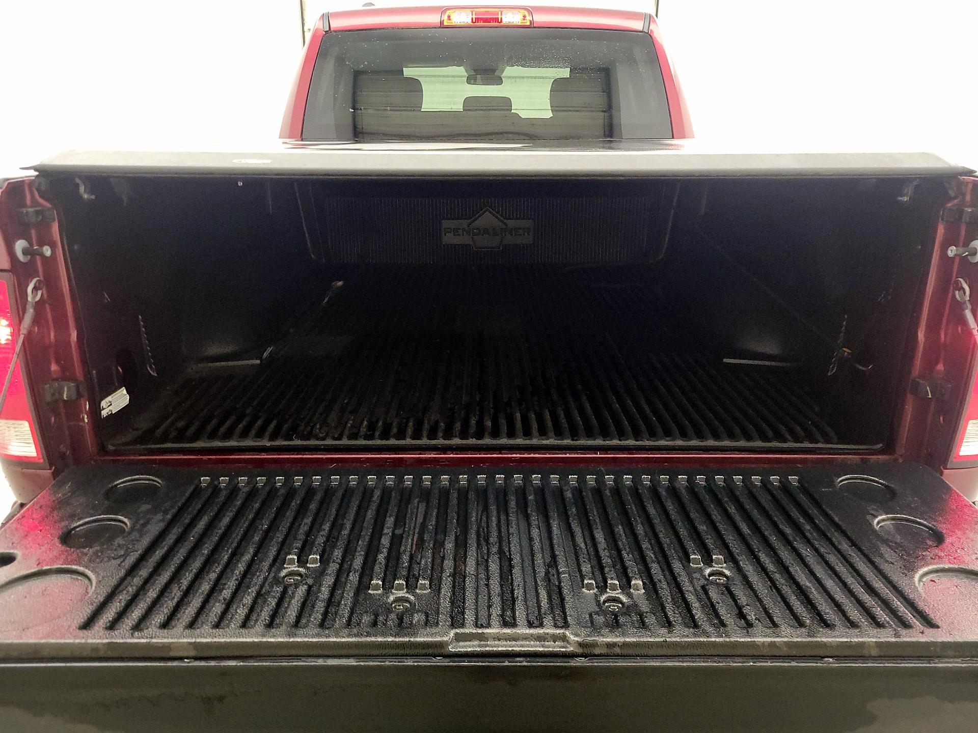 Thumbnail: 2019 RAM 1500 Classic - 20