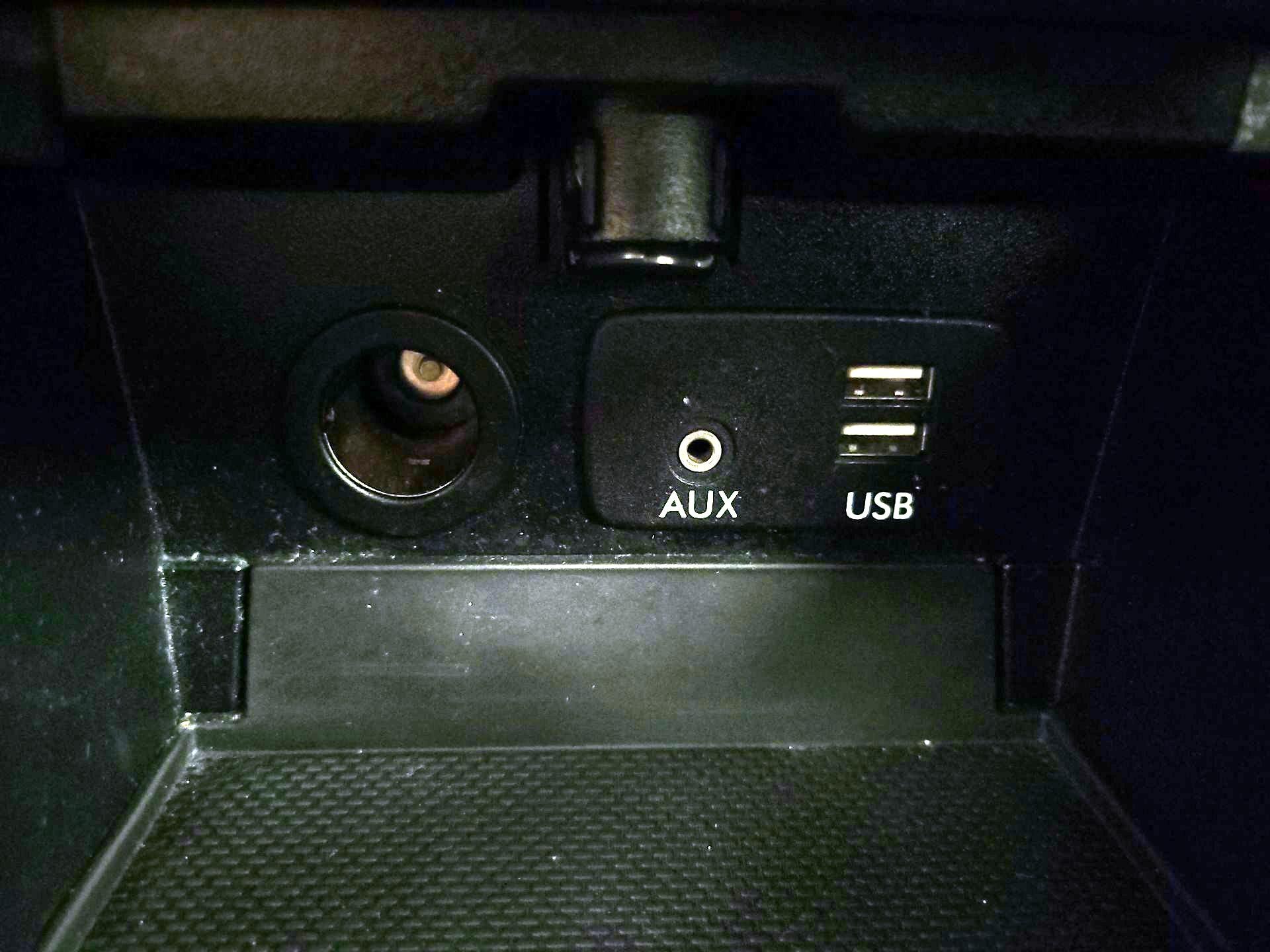 Thumbnail: 2015 Subaru Legacy - 18