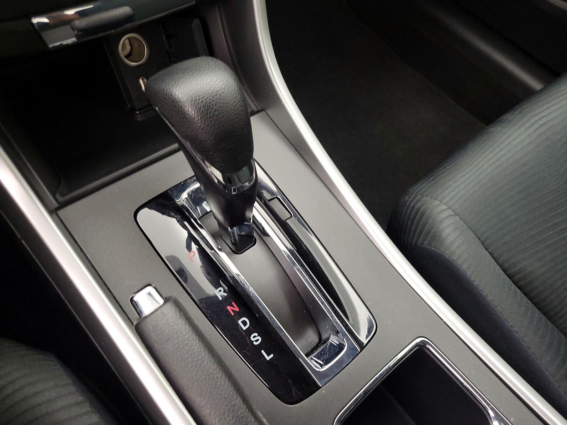 Thumbnail: 2015 Honda Accord - 17