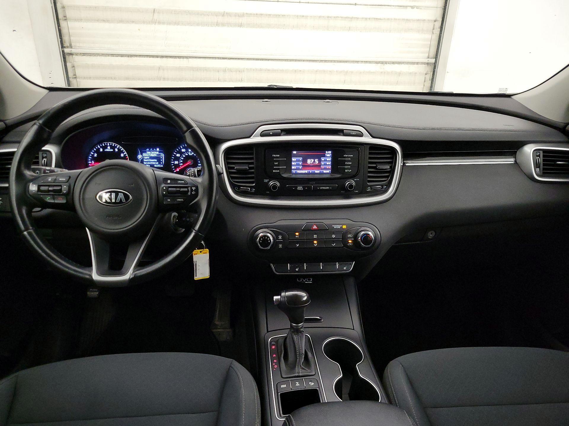 Thumbnail: 2016 Kia Sorento - 9