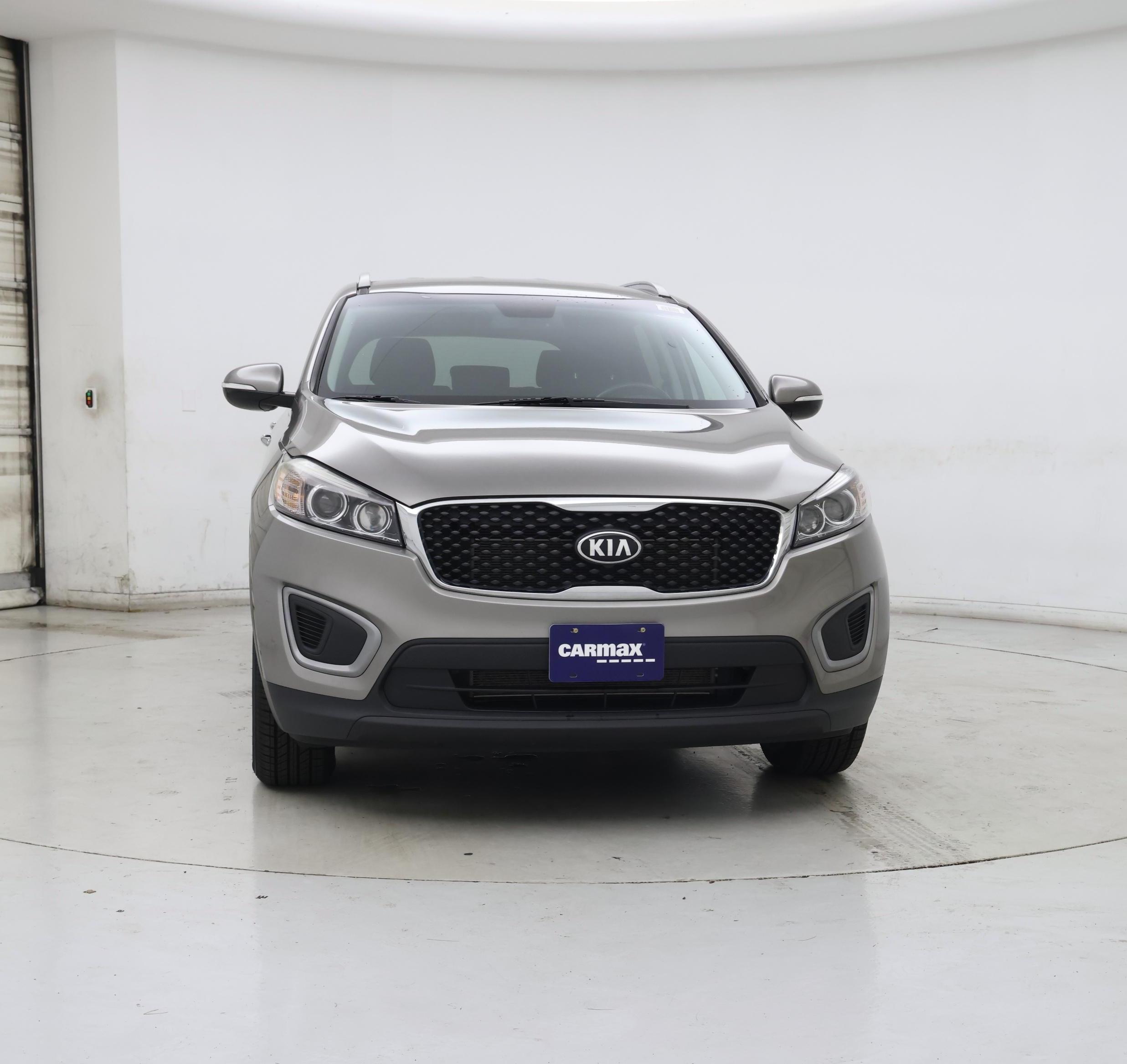 Thumbnail: 2016 Kia Sorento - 5